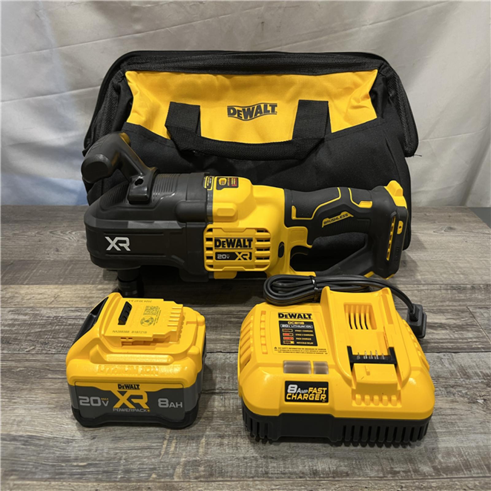 AS-IS DEWALT 20V MAX XR Lithium-Ion Brushless Cordless 7/16 in. Compact Stud & Joist Drill Kit