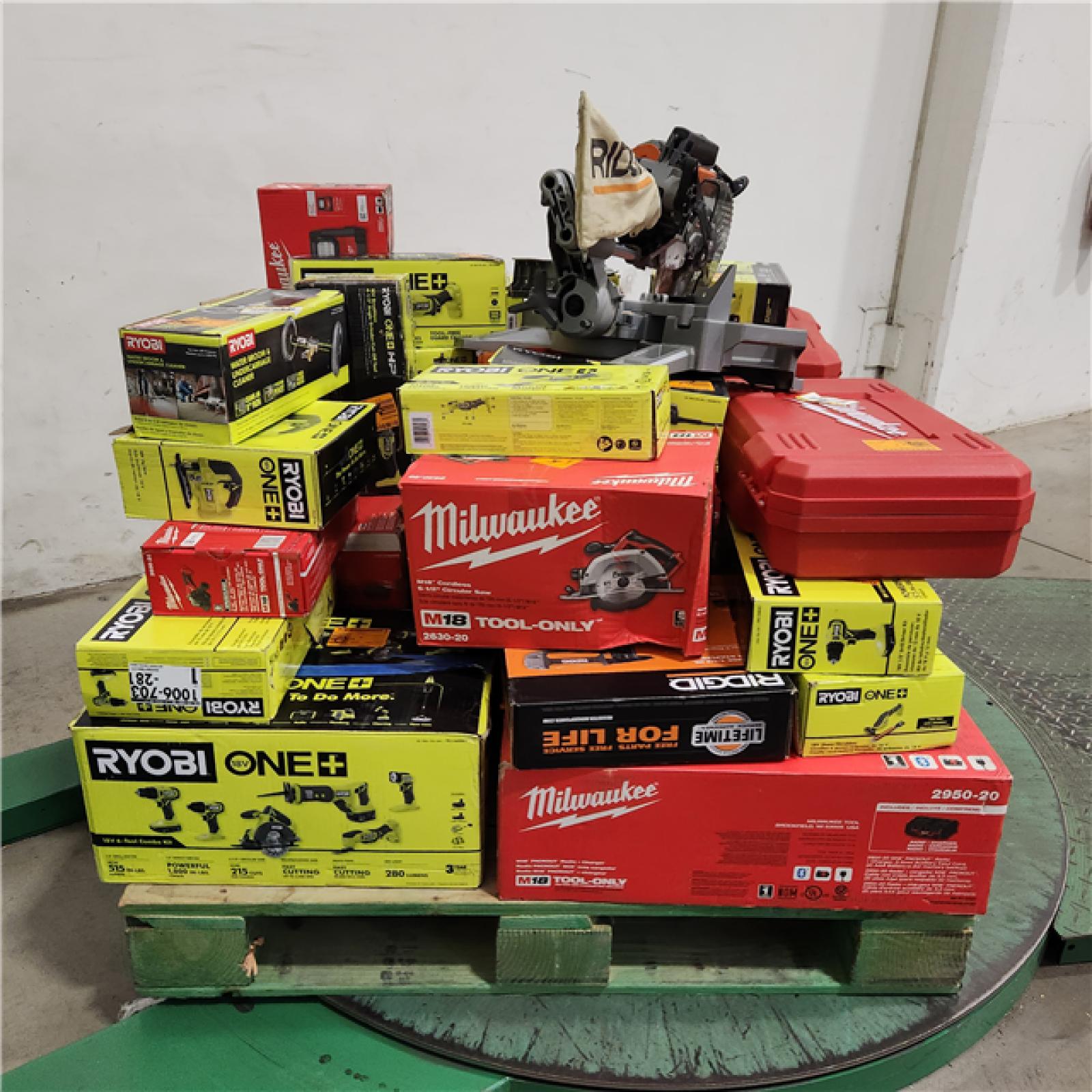Dallas Location - As-Is Tool Pallet