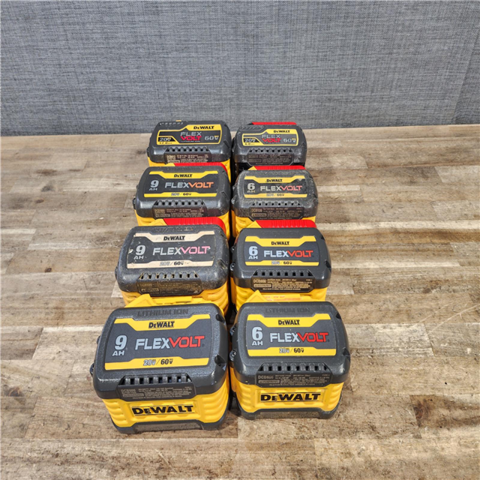 HOUSTON LOCATION - AS-IS DEWALT BATTERY PACK QTY - 8