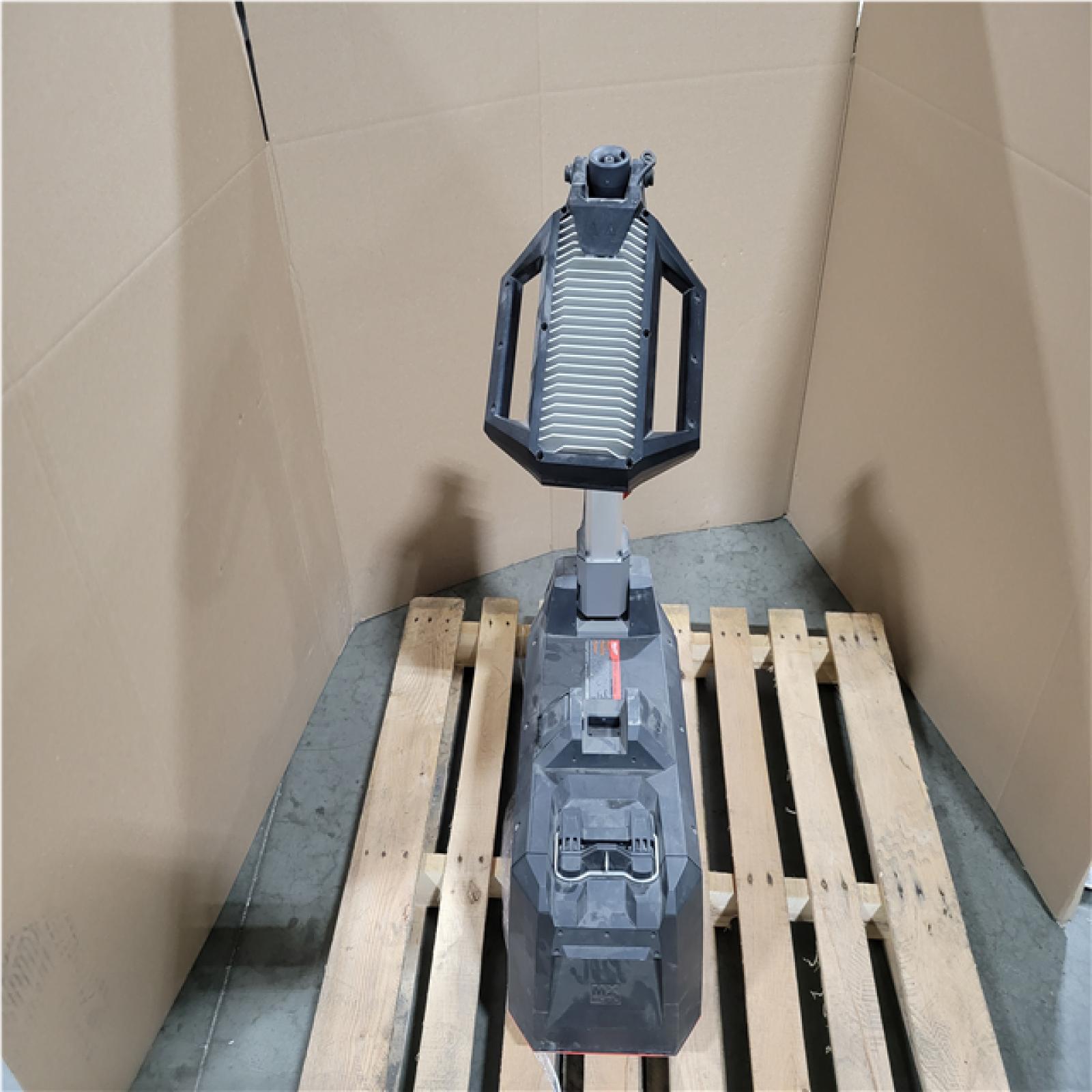 CALIFORNIA AS-IS MILWAUKEE MX FUEL COMPACT LIGHT TOWER (NO BATTERY INCLUDED)