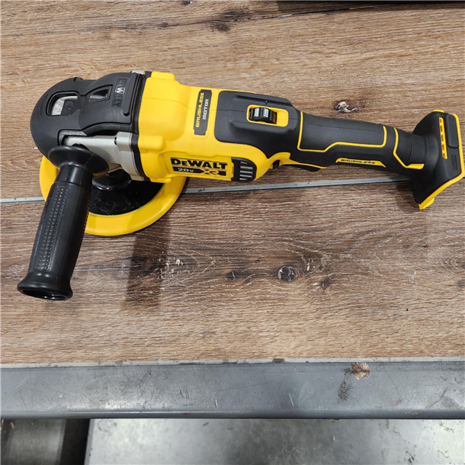 Dewalt 20 volt polisher hotsell