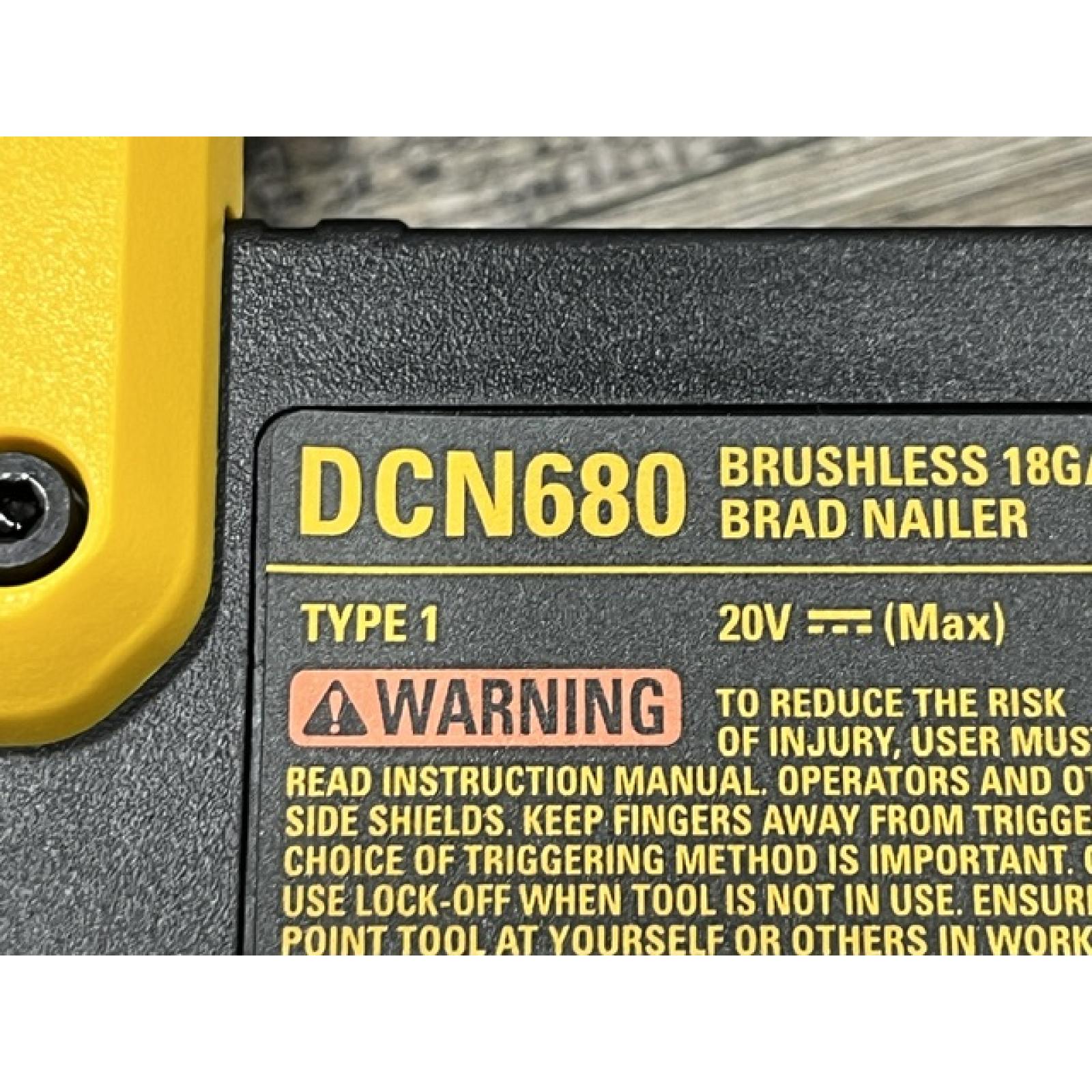 AS-IS DEWALT 20V MAX XR 18 Gauge Brad Nailer Kit