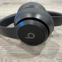 AS-IS Beats Solo 4 Bluetooth Wireless On-Ear Headphones