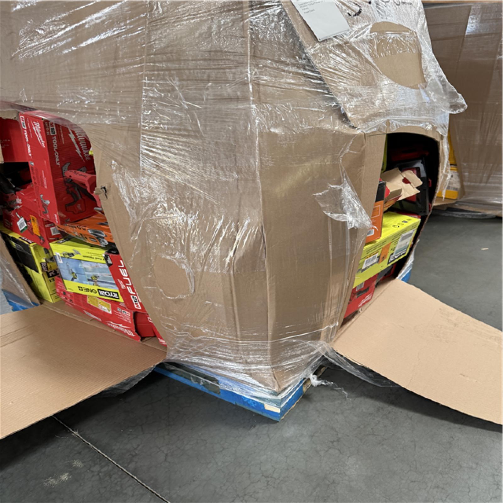 California AS-IS POWER TOOLS Partial Lot (3 Pallets) P-R059262