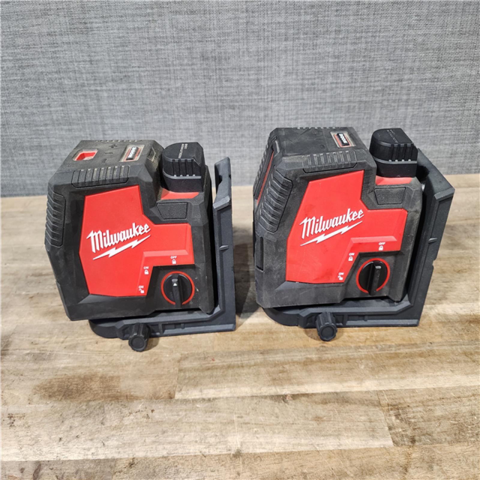 HOUSTON LOCATION - AS-IS MILWAUKEE 2 CROSSLINE LASER COMBO