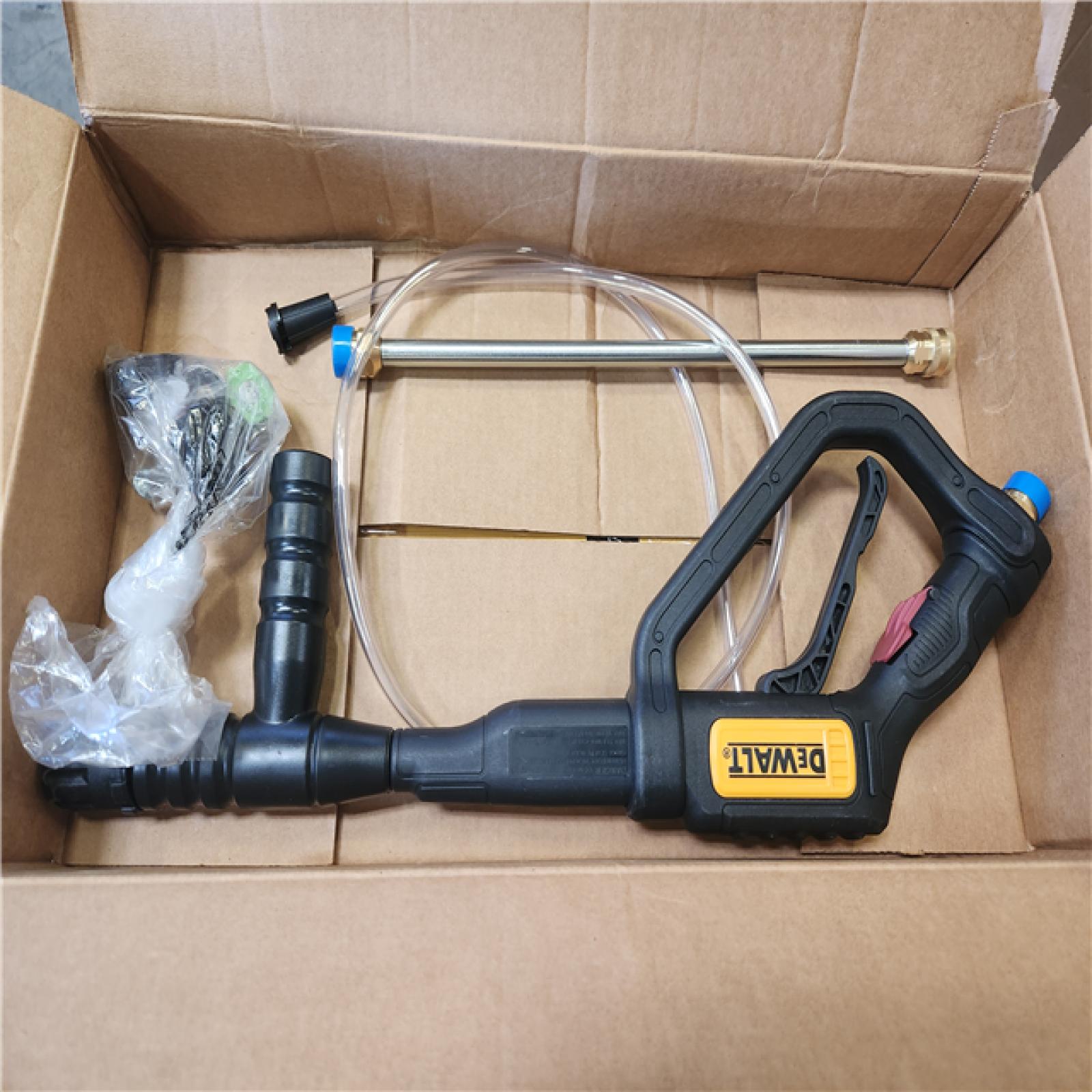 Phoenix NEW DEWALT 3600 PSI 2.5 GPM Gas Pressure Washer with Honda GX200 Engine  Heavy-Duty Commercial Cold Water Power Cleaner