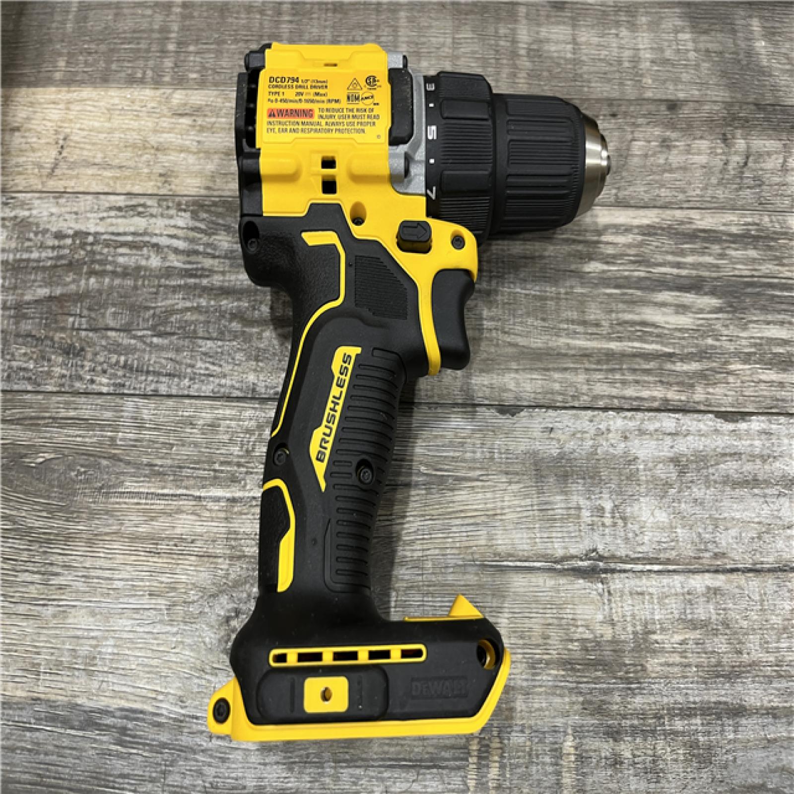 AS-IS DEWALT Atomic 20V Lithium-Ion Cordless Compact 1/2 in. Drill/Driver Kit