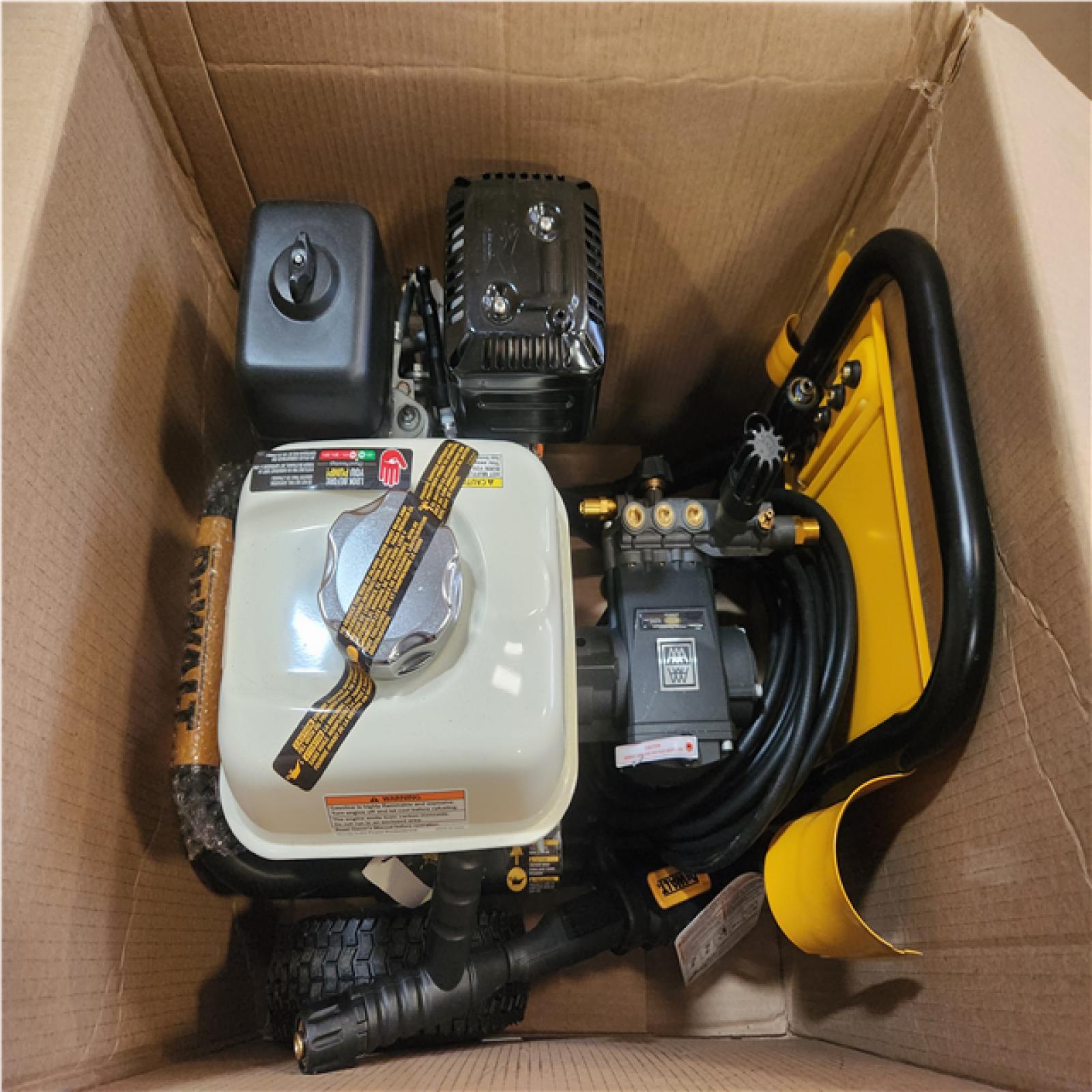 Phoenix NEW DEWALT 3600 PSI 2.5 GPM Gas Pressure Washer with Honda GX200 Engine  Heavy-Duty Commercial Cold Water Power Cleaner