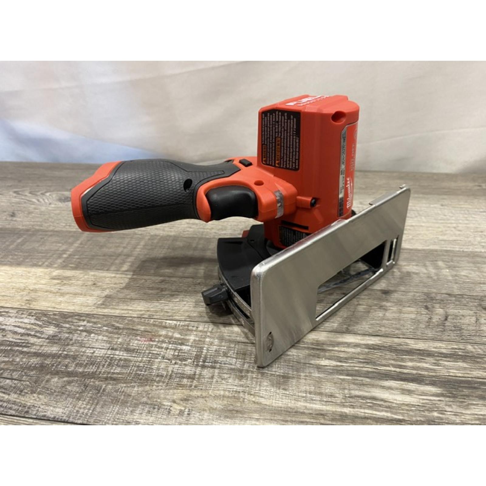 AS-IS Milwaukee  FUEL 12V Lithium-Ion Brushless Cordless 3 in. Cut Off Saw (Tool-Only)