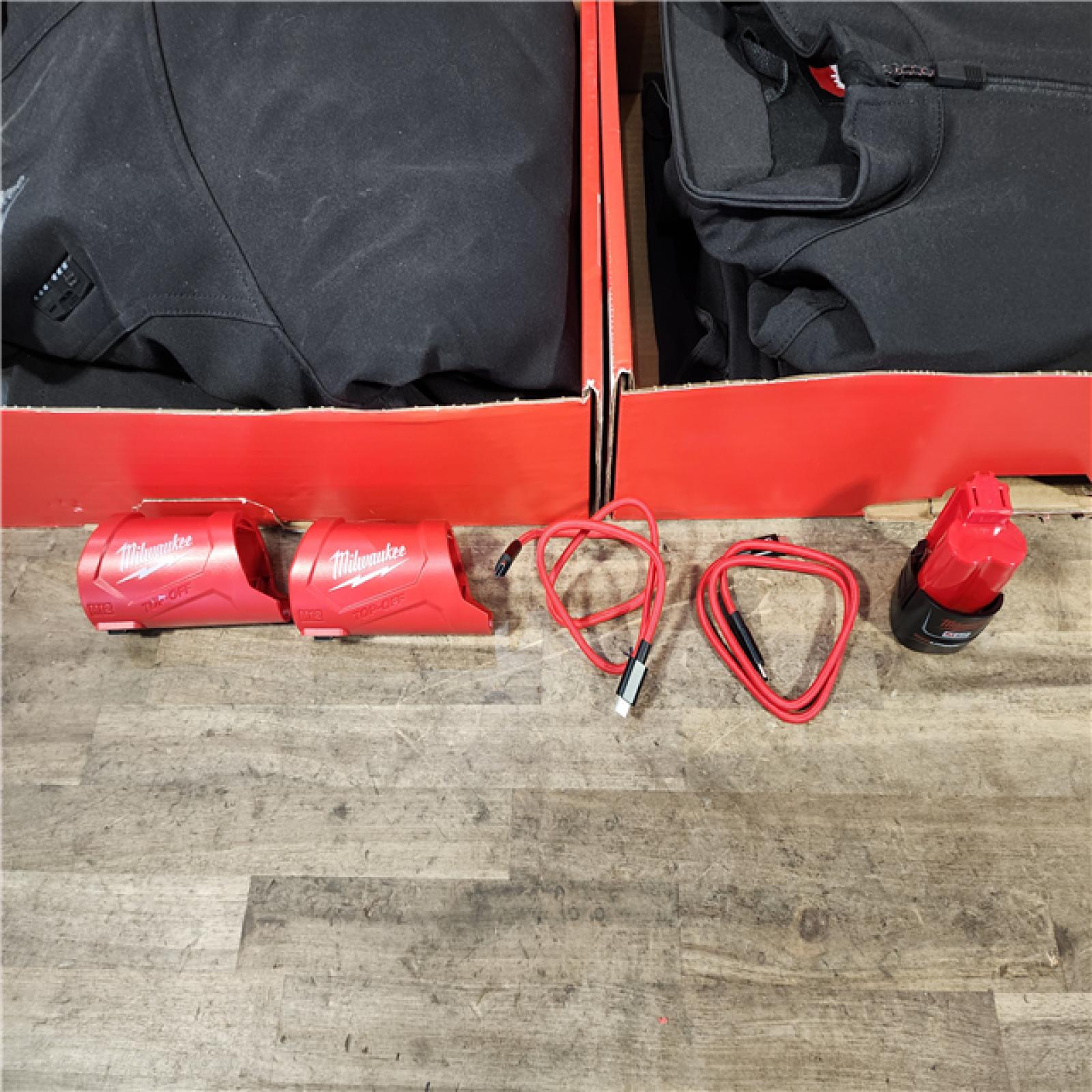 HOUSTON LOCATION - AS-IS MILWAUKEE 2 HEATED CLOTHING COMBO KIT