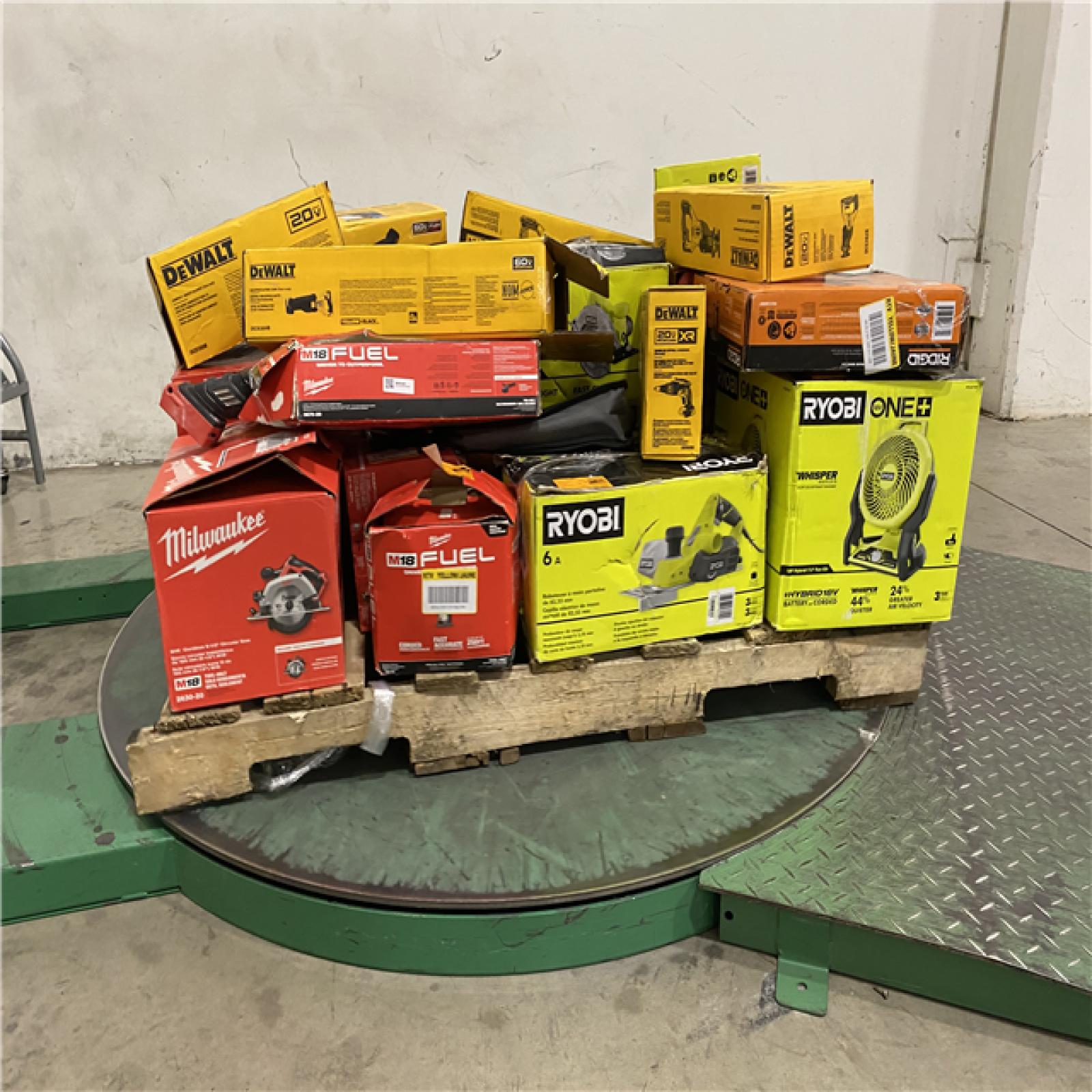 Dallas Location - As-Is Tool Pallet