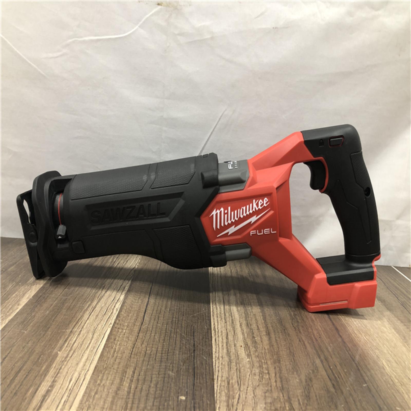 AS-IS Milwaukee FUEL GEN-2 18V Lithium-Ion Brushless Cordless SAWZALL Reciprocating Saw (Tool-Only)