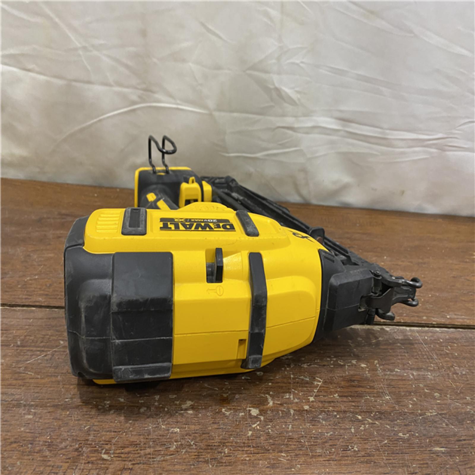 AS-IS DEWALT 20-Volt 21° Cordless Framing Nailer (Tool-Only)