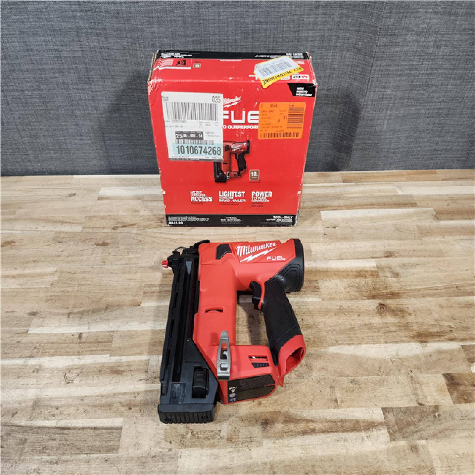 HOUSTON LOCATION - AS-IS (APPEARS LIKE NEW) Milwaukee FUEL 12-Volt Lithium-Ion Brushless Cordless 18-Gauge 1-1/2 in. Compact Brad Nailer (Tool Only)