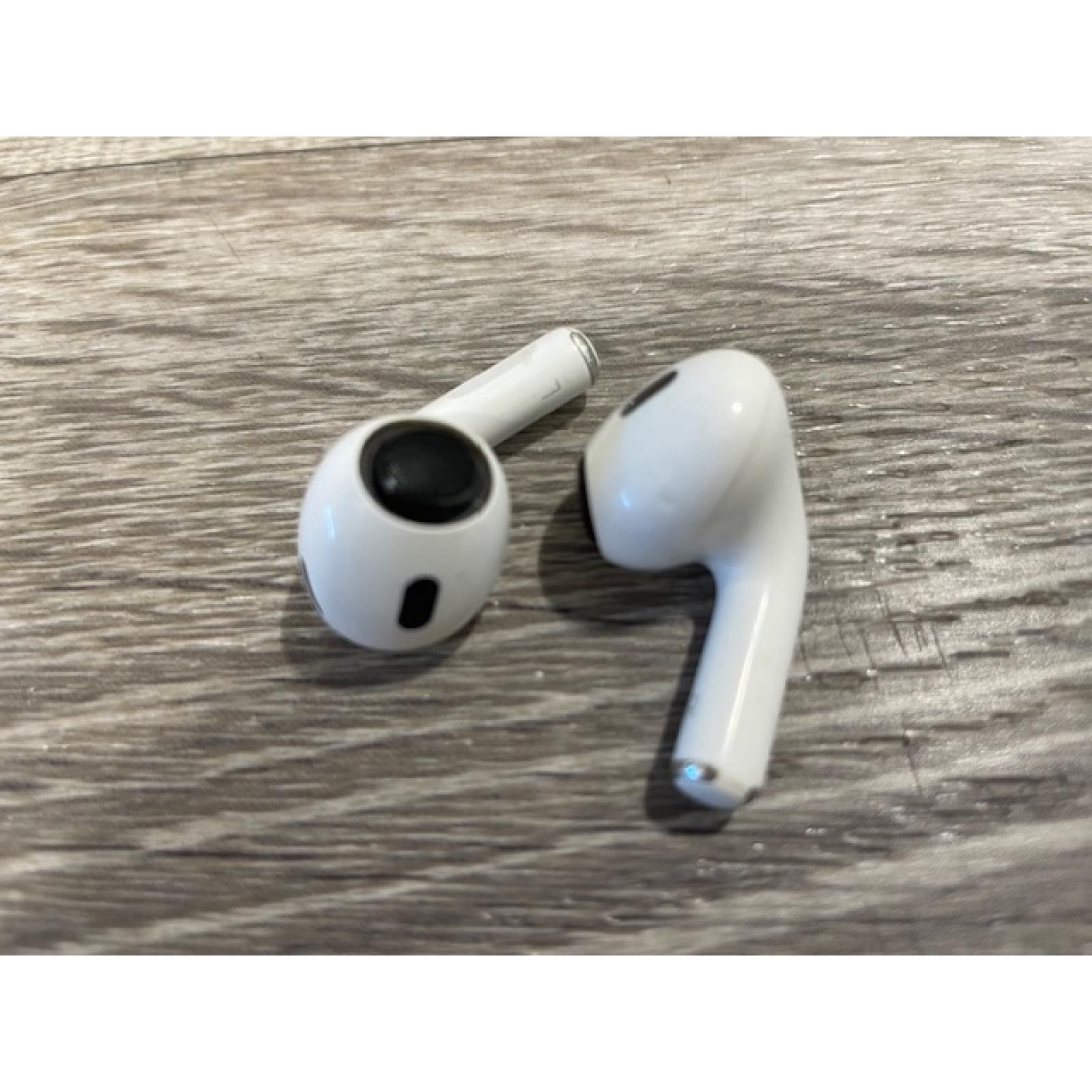AS-IS Apple AirPods Pro 2 With MagSafe Charging Case (USB-C)