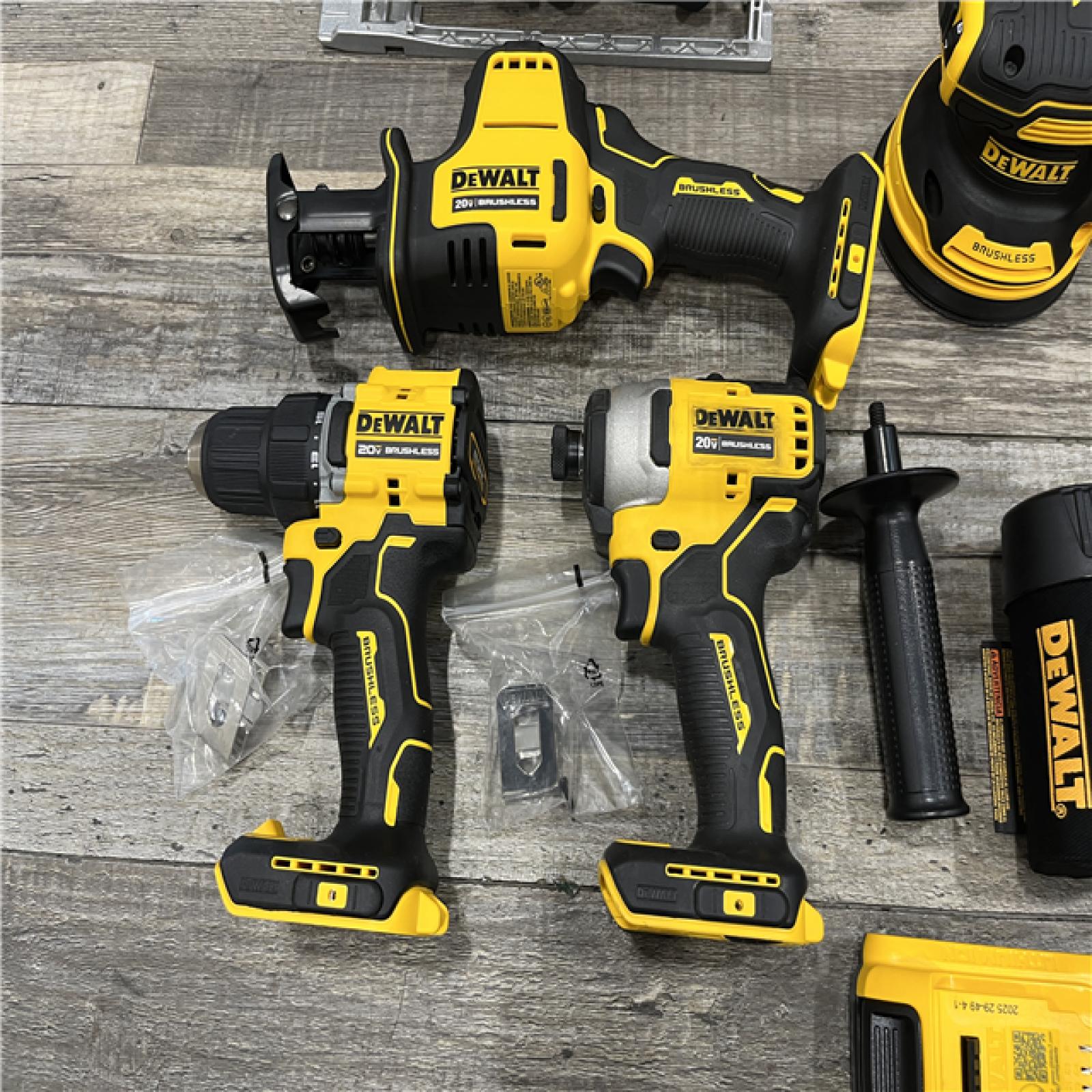 AS-IS DEWALT 20V Lithium-Ion Cordless 6-Tool Combo Kit with Rolling Toolbox