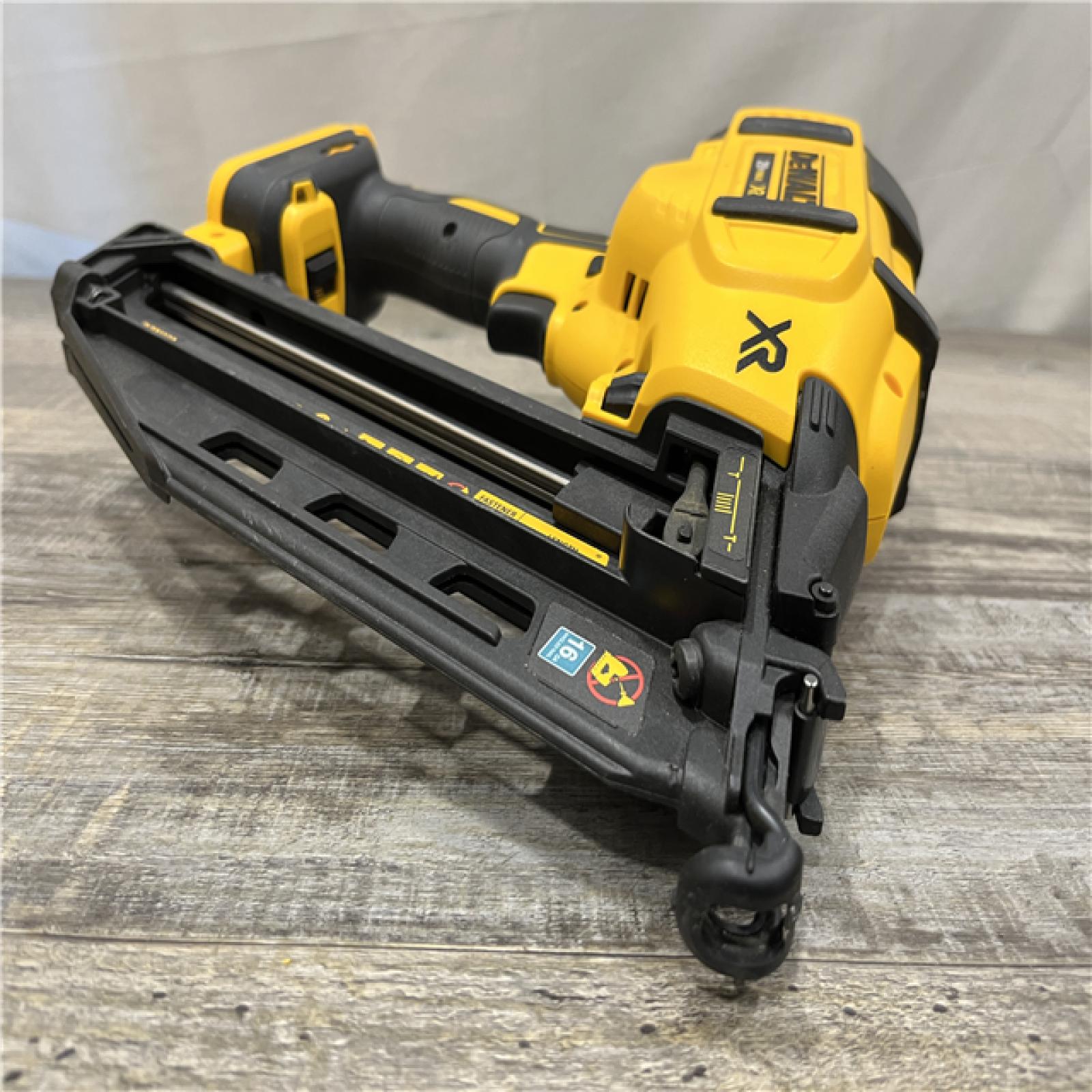 AS-IS DEWALT 20V MAX XR Lithium-Ion Electric Cordless 16-Gauge Angled Finishing Nailer (Tool Only)