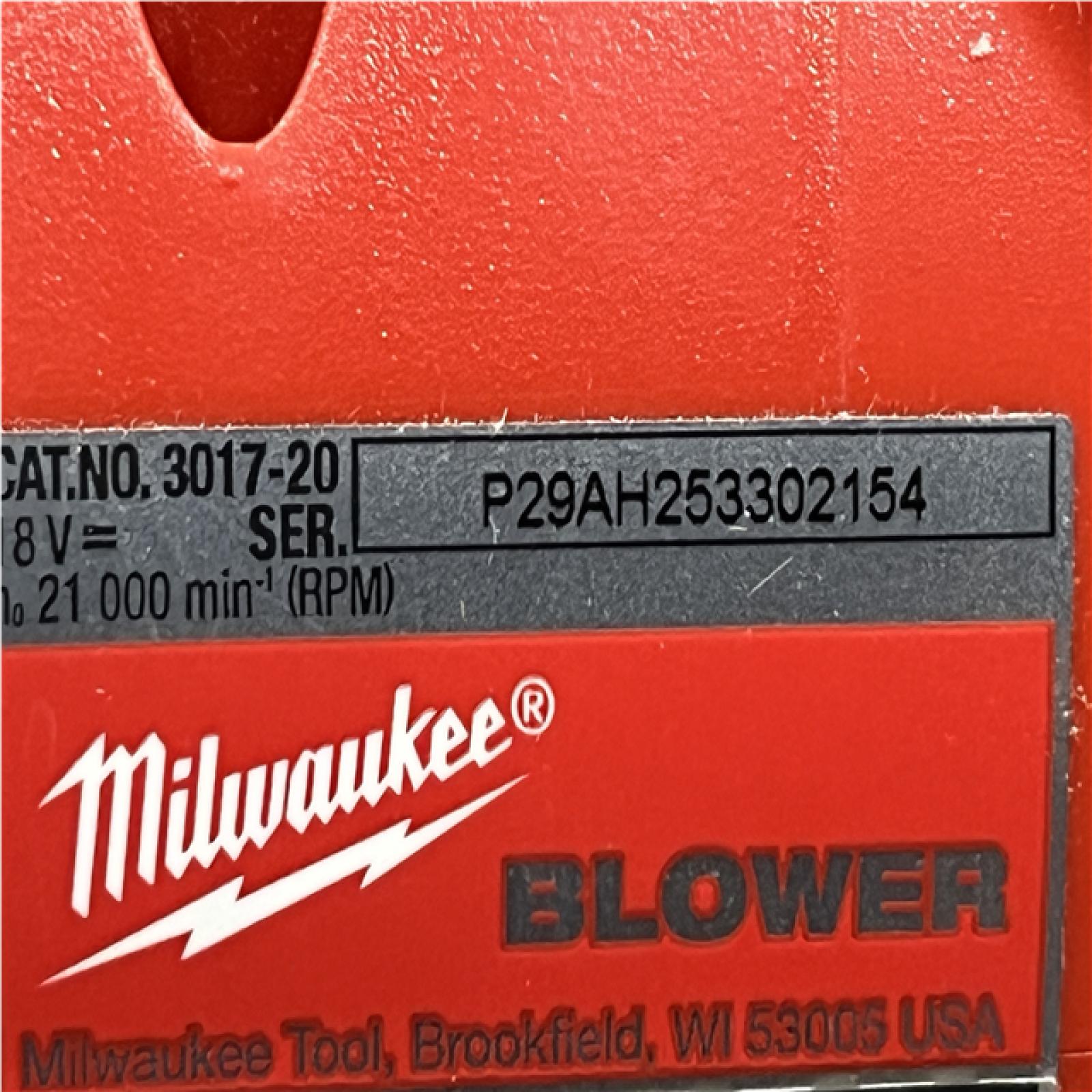 AS-IS Milwaukee FUEL 120 MPH 500 CFM 18V Brushless Cordless Battery Powered Leaf Blower Kit