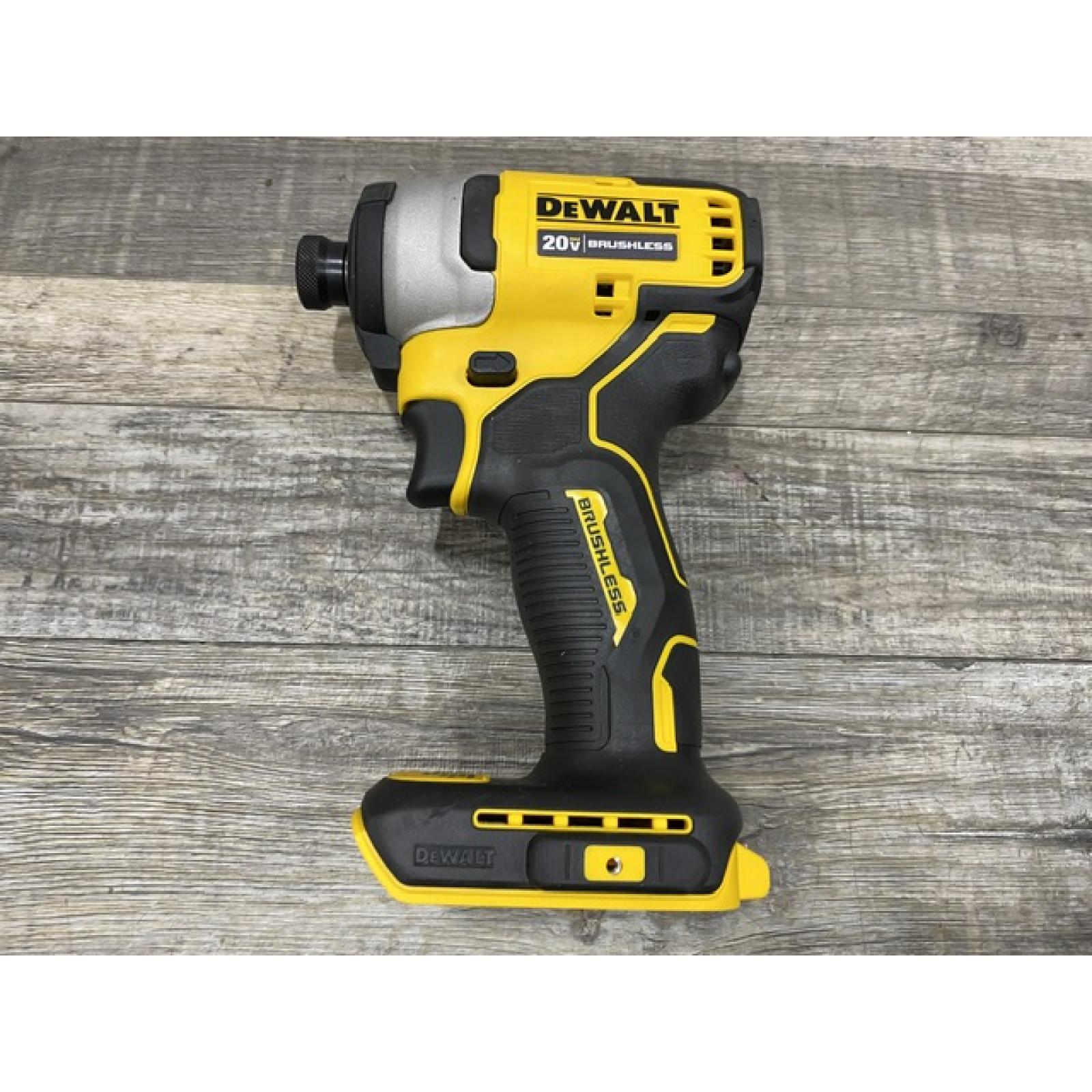 AS-IS DEWALT Atomic 20V Max Lithium-Ion Brushless Cordless Compact 1/4 in. Impact Driver Kit