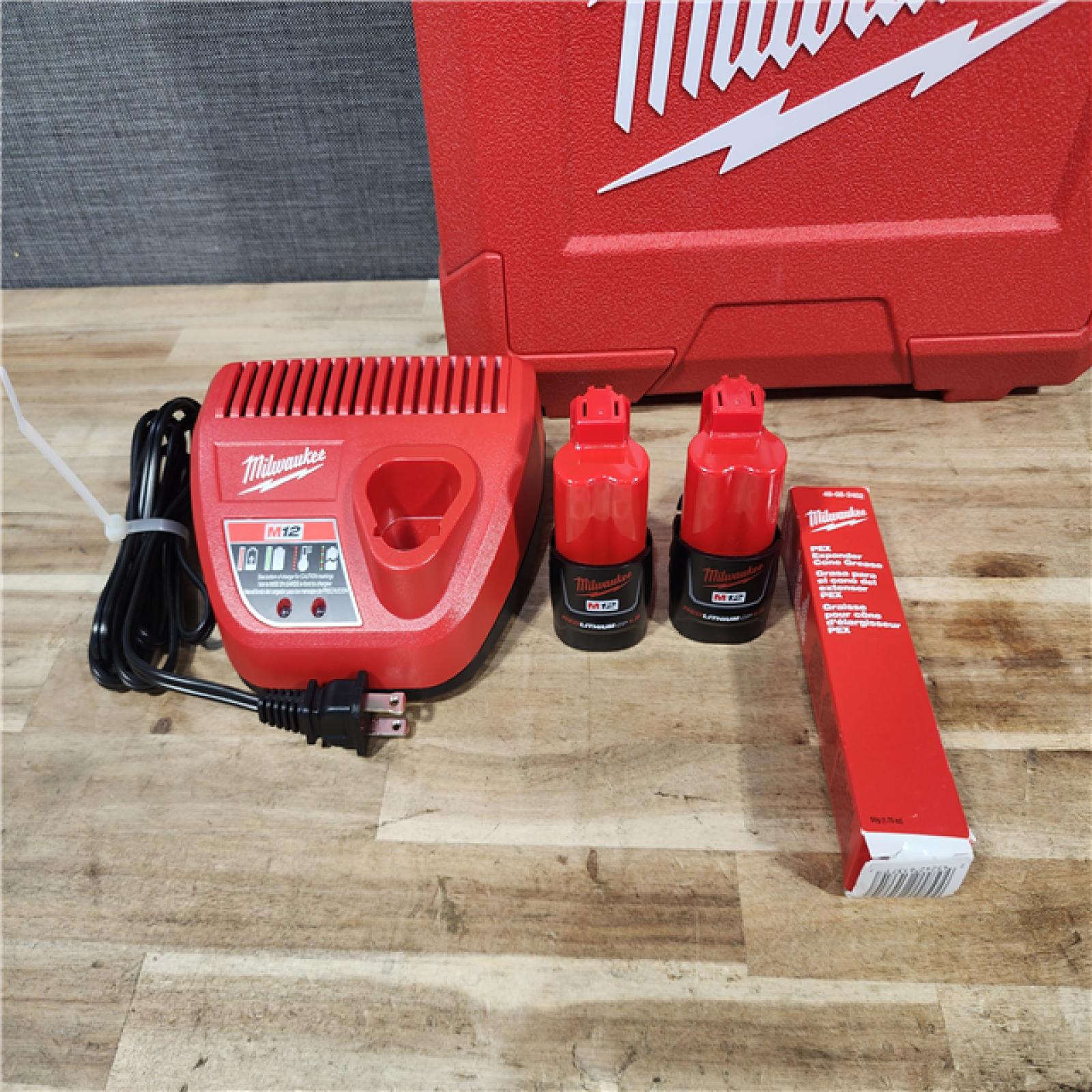 HOUSTON LOCATION - AS-IS M12 12-Volt Lithium-Ion Cordless PEX Expansion Tool Kit with (2) 1.5 Ah Batteries  (3) Expansion Heads and Hard Case