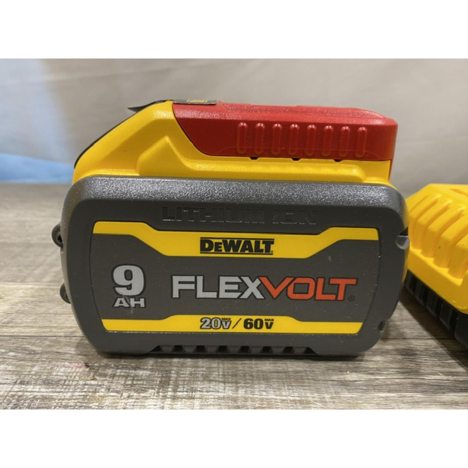 AS-IS DEWALT 20V/60V MAX FLEXVOLT Lithium-Ion 9.0Ah Battery and Charger Starter Kit