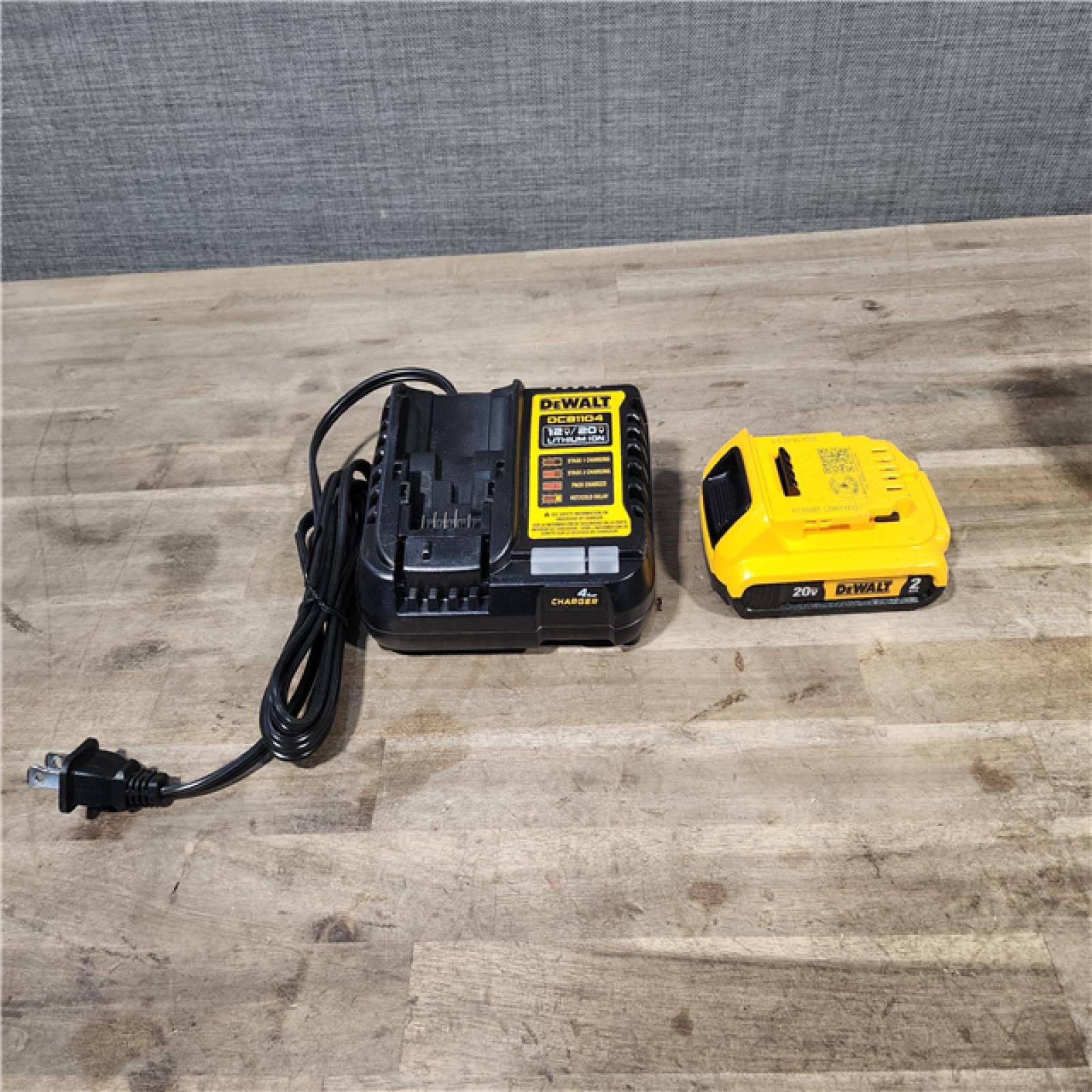 HOUSTON LOCATION - AS-IS DeWALT DCN681D1 20V MAX 18ga Cordless Brushless Narrow Crown Stapler Kit w/ BATTERY & CHARGER