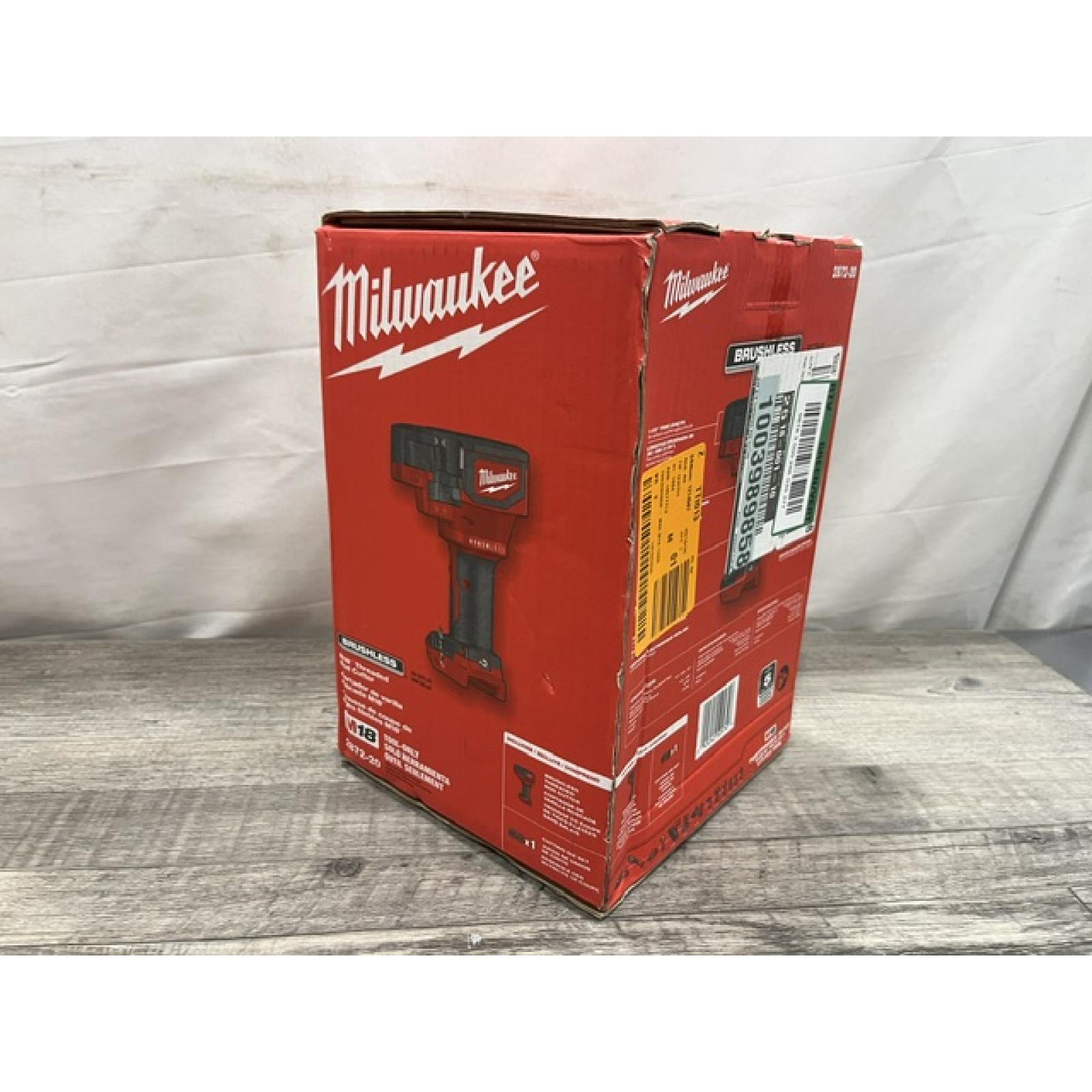 NEW - Milwaukee 18V Lithium-Ion Cordless Brushless Threaded Rod Cutter (Tool-Only)