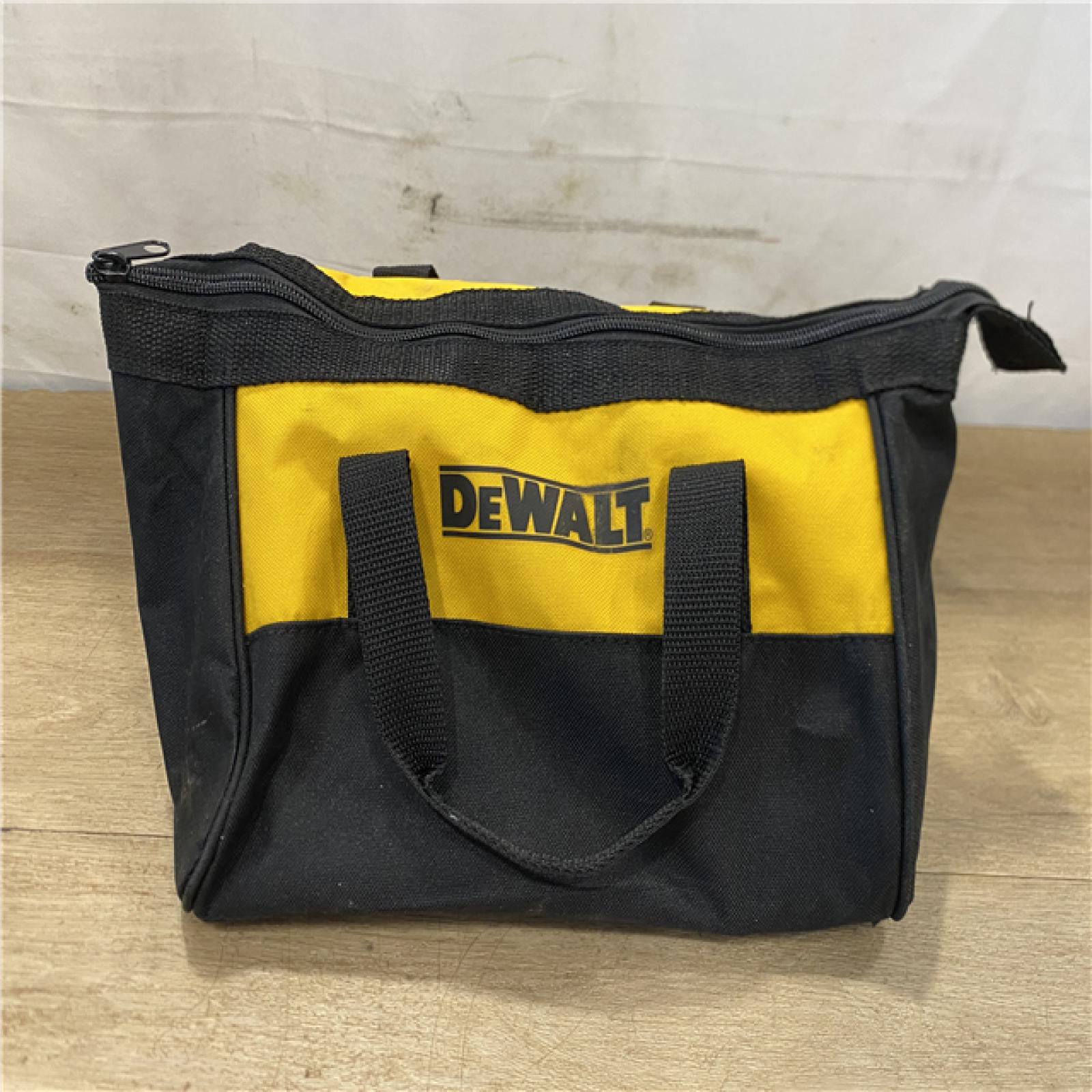 AS-IS DEWALT ATOMIC 20V MAX Lithium Ion Cordless 23 Gauge Pin Nailer Kit