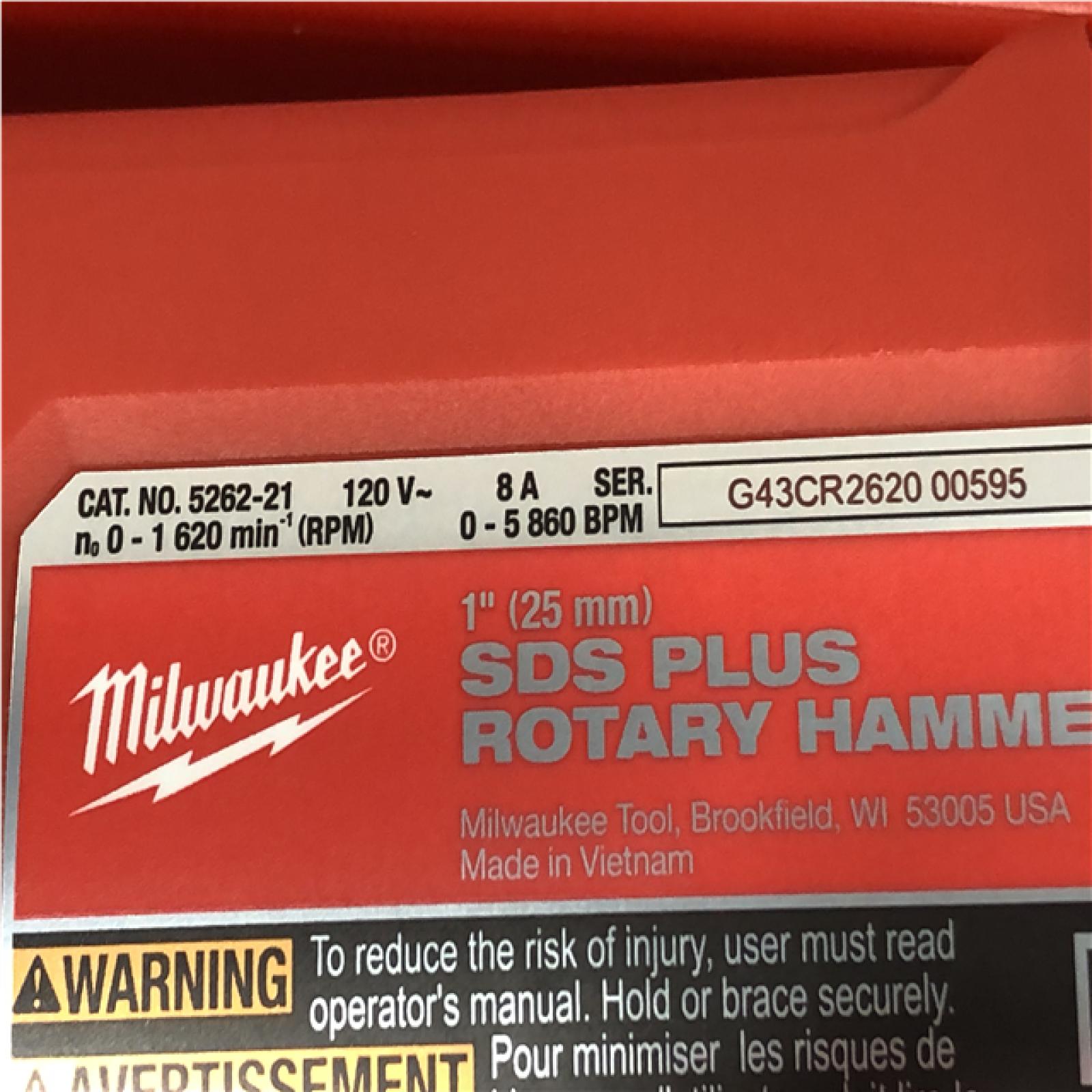 AS-IS Milwaukee 8 Amp Corded 1 in. SDS D-Handle Rotary Hammer