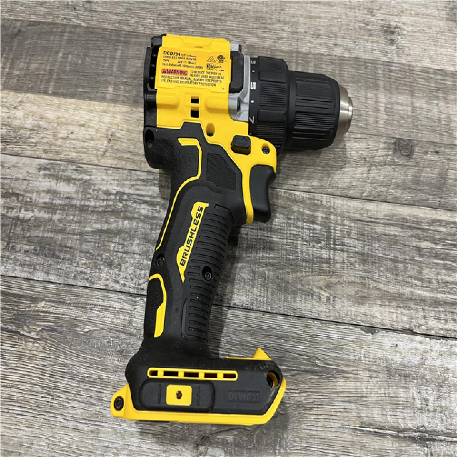 AS-IS DEWALT Atomic 20V Lithium-Ion Cordless Compact 1/2 in. Drill/Driver Kit
