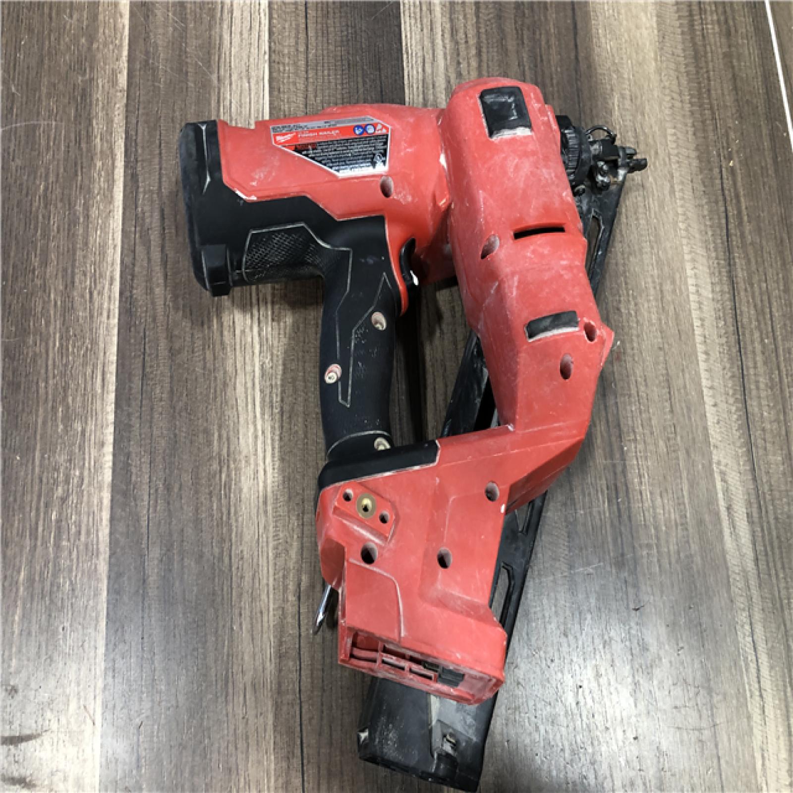 AS-IS Milwaukee FUEL 18-Volt Lithium-Ion Brushless Cordless Gen II 15-Gauge Angled Finish Nailer (Tool-Only)