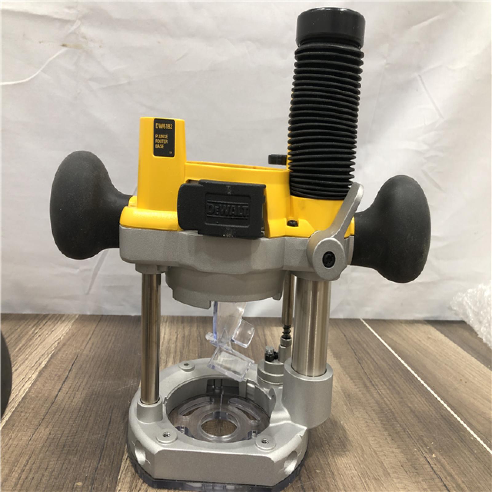 AS-IS DEWALT 12 Amp Corded 2-1/4 Horsepower Fixed and Plunge Base Router Kit