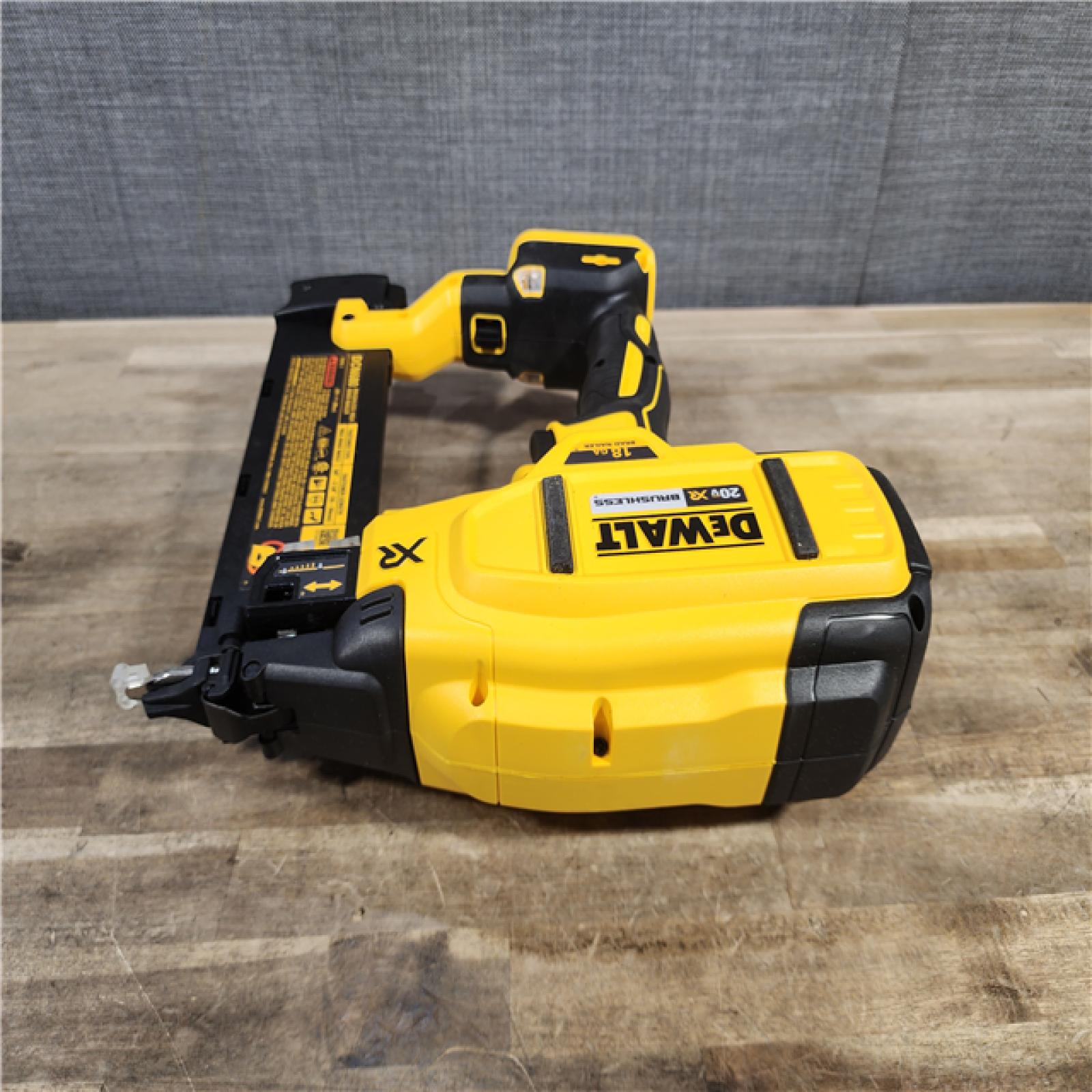 HOUSTON LOCATION - AS-IS DEWALT 20V MAX XR Lithium-Ion Electric Cordless 18-Gauge Brad Nailer (Tool Only)