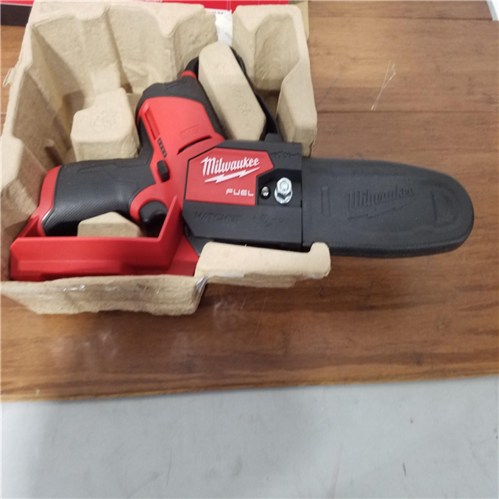 CALIFORNIA AS-IS MILWAUKEE M12 HATCHET 6PRUNING SAW (TOOL ONLY)