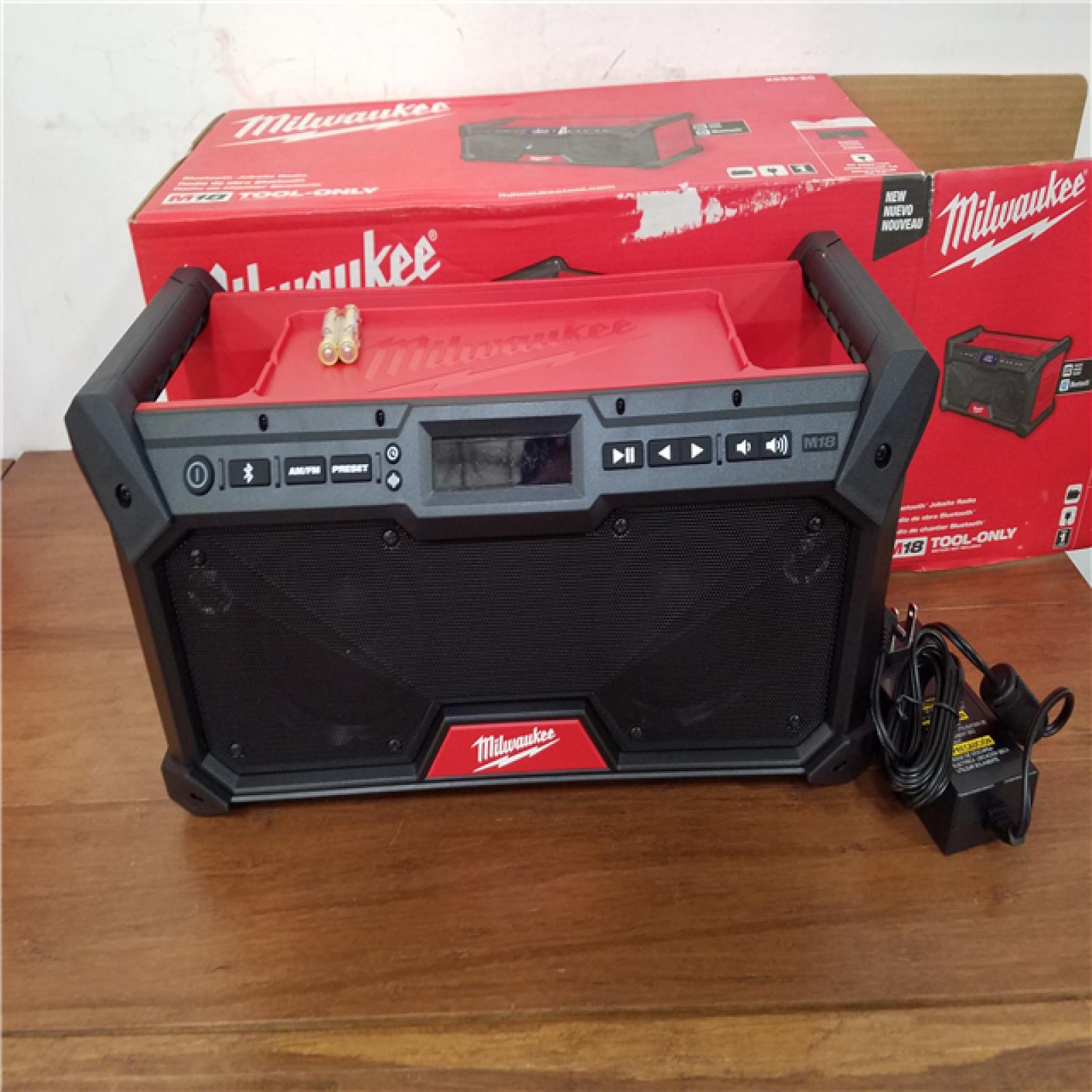 California NEW Milwaukee Bluetooth Jobsite Speaker (Tool Only)