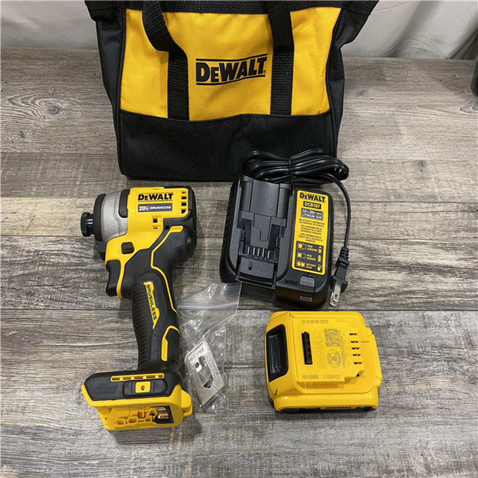 AS-IS DEWALT Atomic 20V Max Lithium-Ion Brushless Cordless Compact 1/4 in. Impact Driver Kit