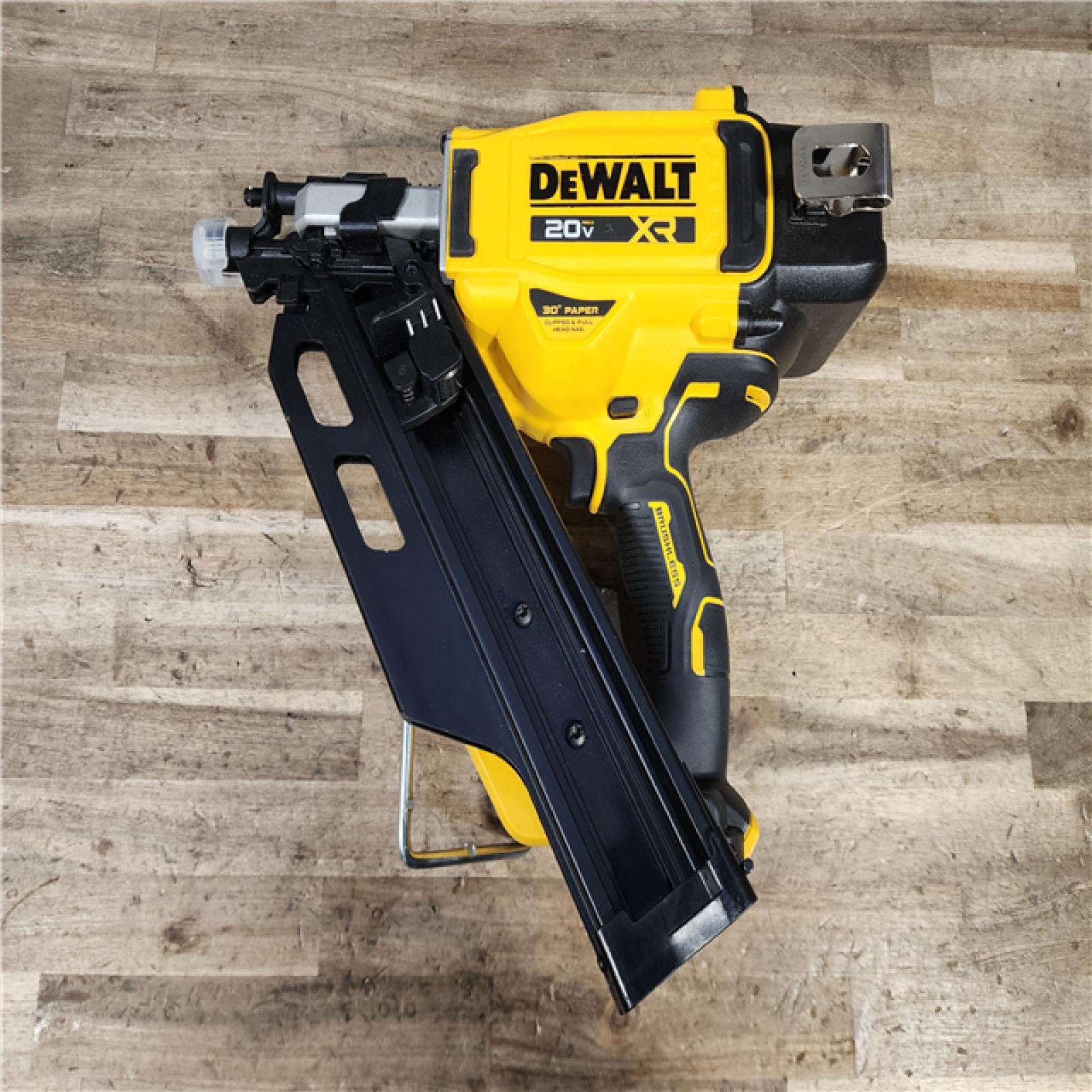 HOUSTON LOCATION - AS-IS DEWALT 20V 30 Degree Cordless Framing Nailer (Tool-Only)