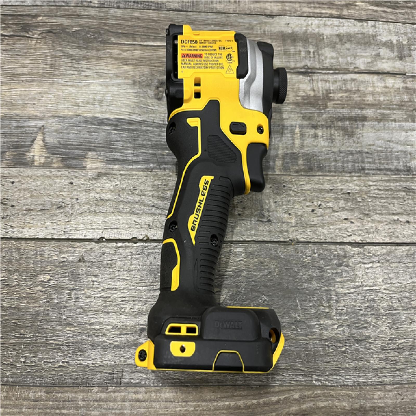 AS-IS DEWALT ATOMIC 20V MAX Lithium-Ion Cordless 1/4 in. Brushless Impact Driver Kit