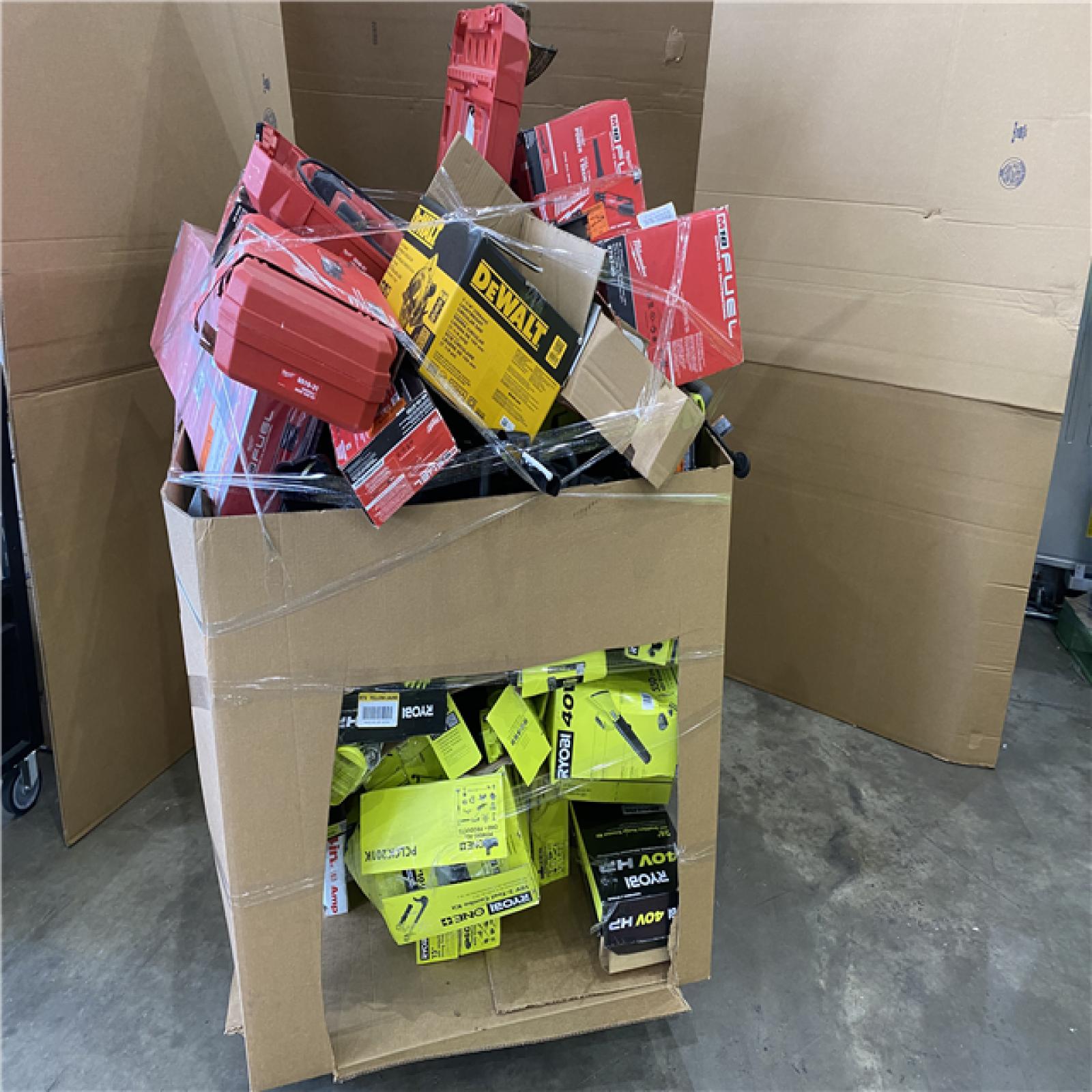 Houston Location- AS-IS - Tool Pallet