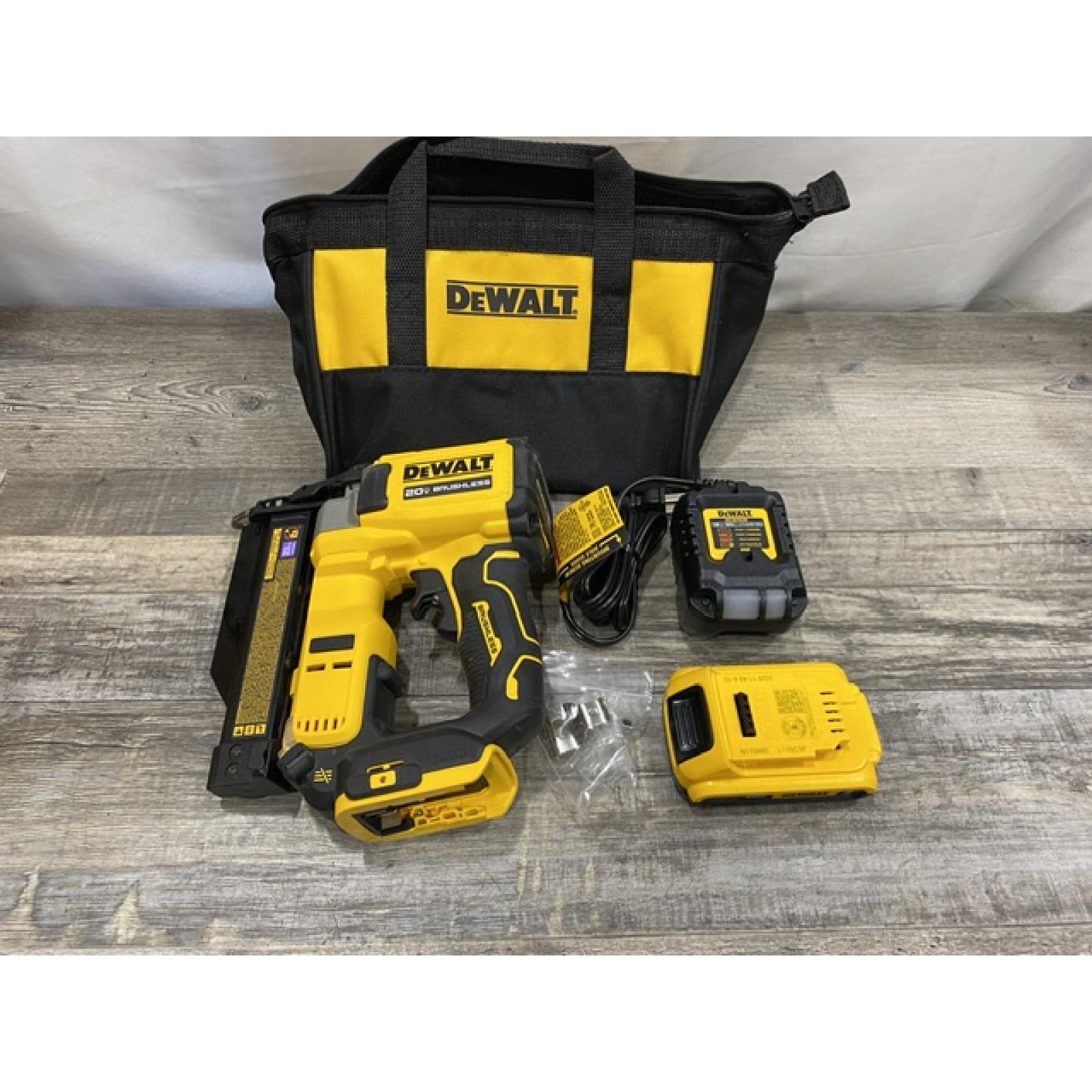 AS-IS DEWALT ATOMIC 20V MAX Lithium Ion Cordless 23 Gauge Pin Nailer Kit