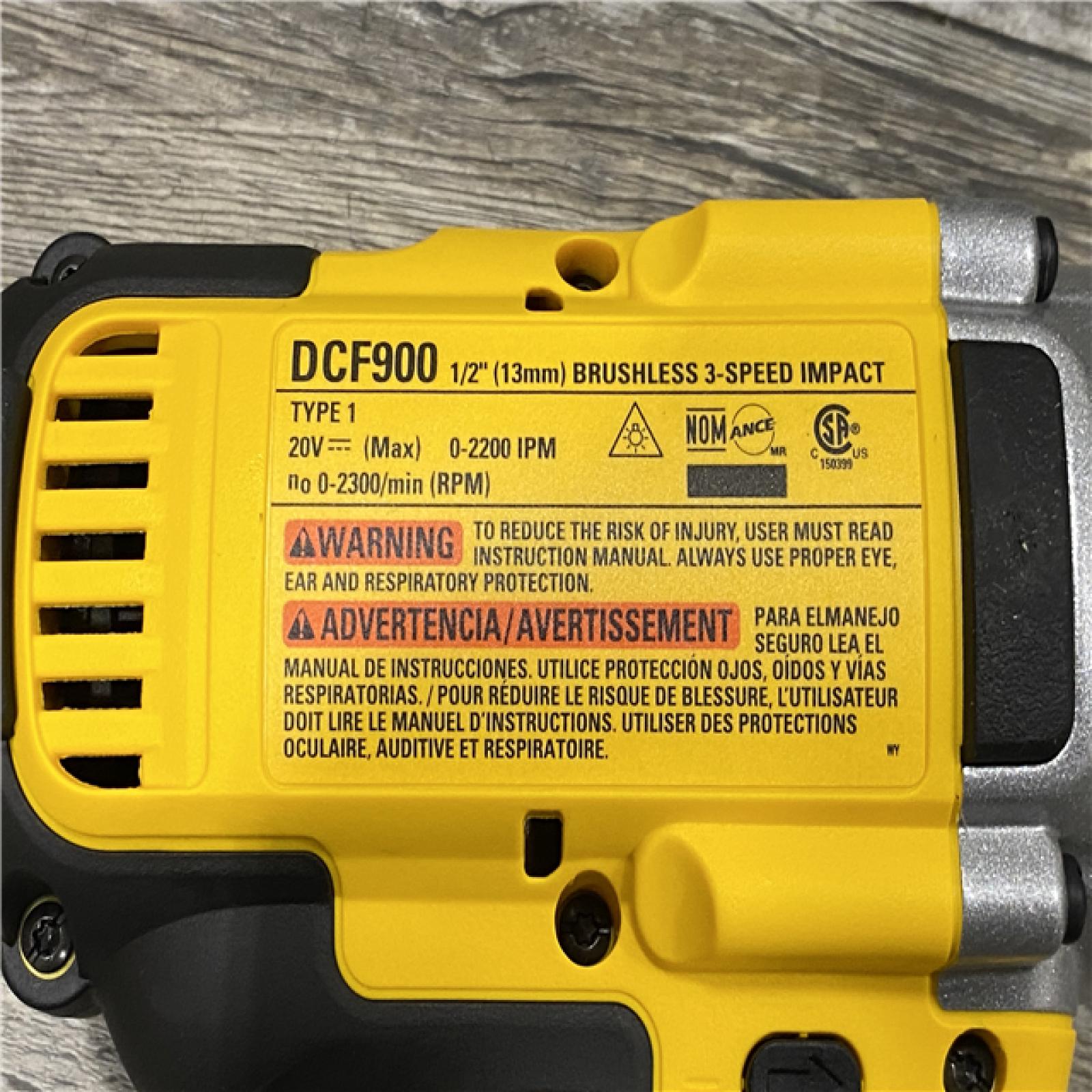 AS-IS DEWALT 20V MAX Lithium-Ion Cordless 1/2 in. Impact Wrench Kit