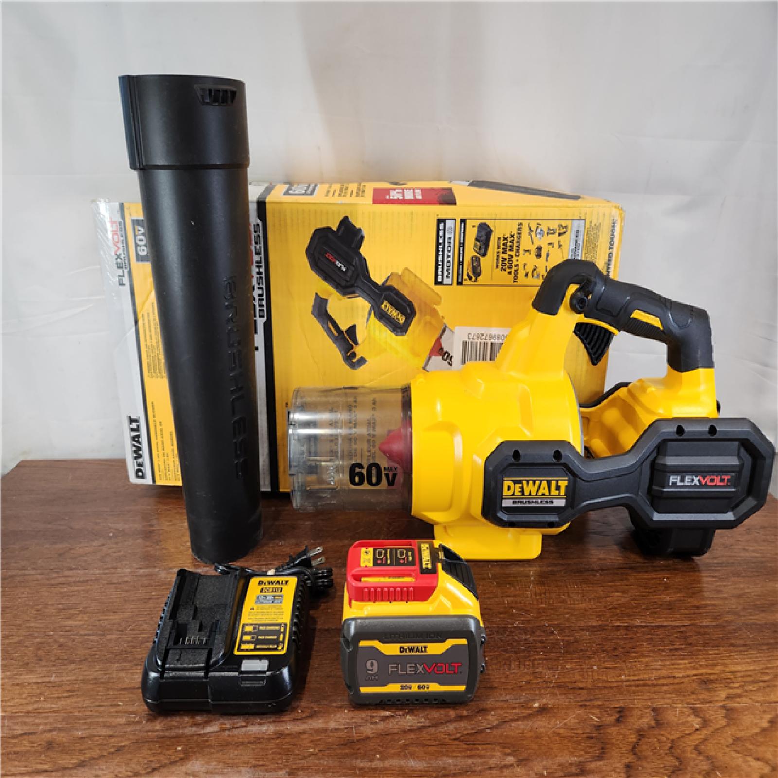 AS-IS DeWalt 60V MAX 125 MPH 600 CFM Brushless Cordless Handheld Leaf Blower Kit