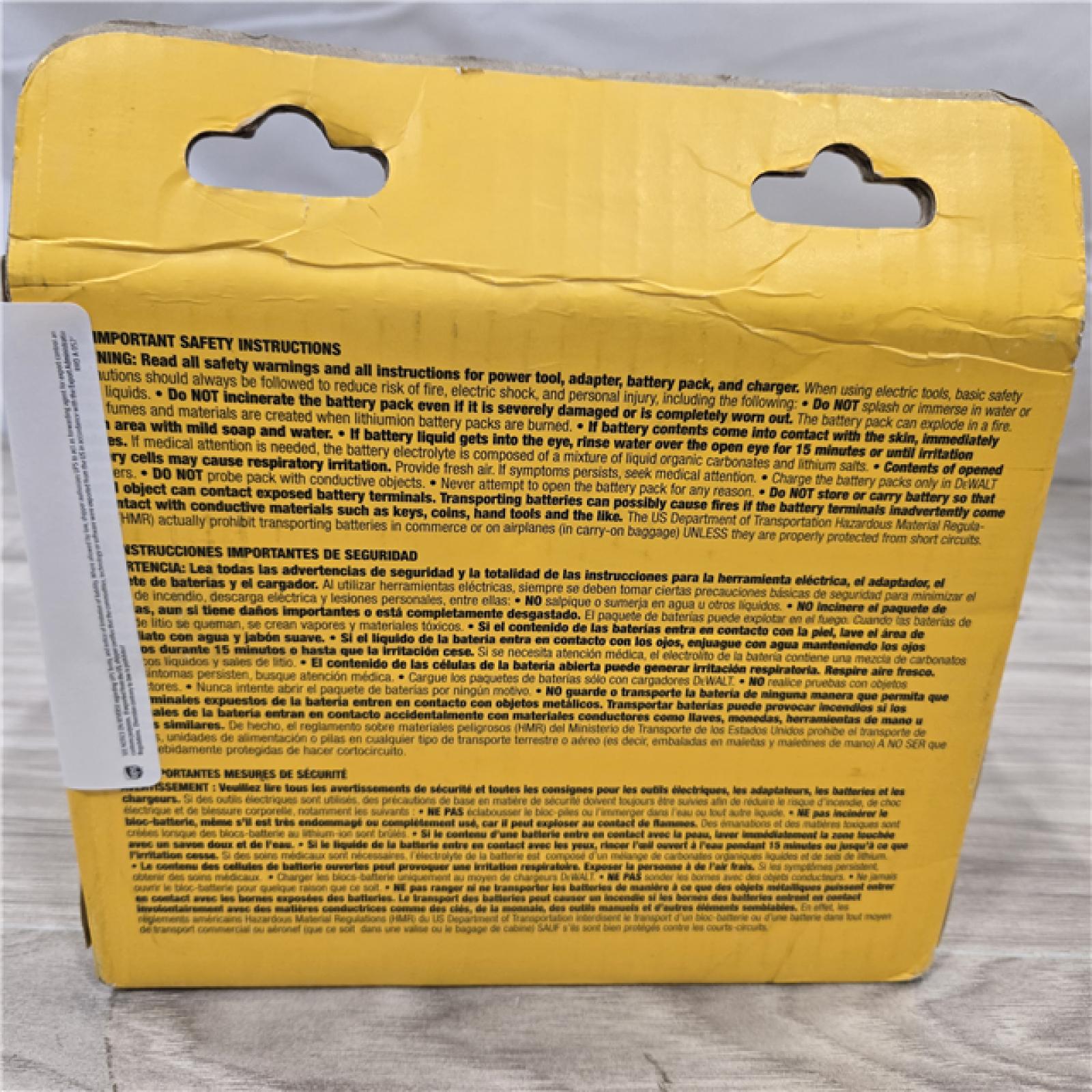 NEW! - DEWALT 20V MAX 6.0Ah and 4.0Ah Battery and Charger Starter Kit