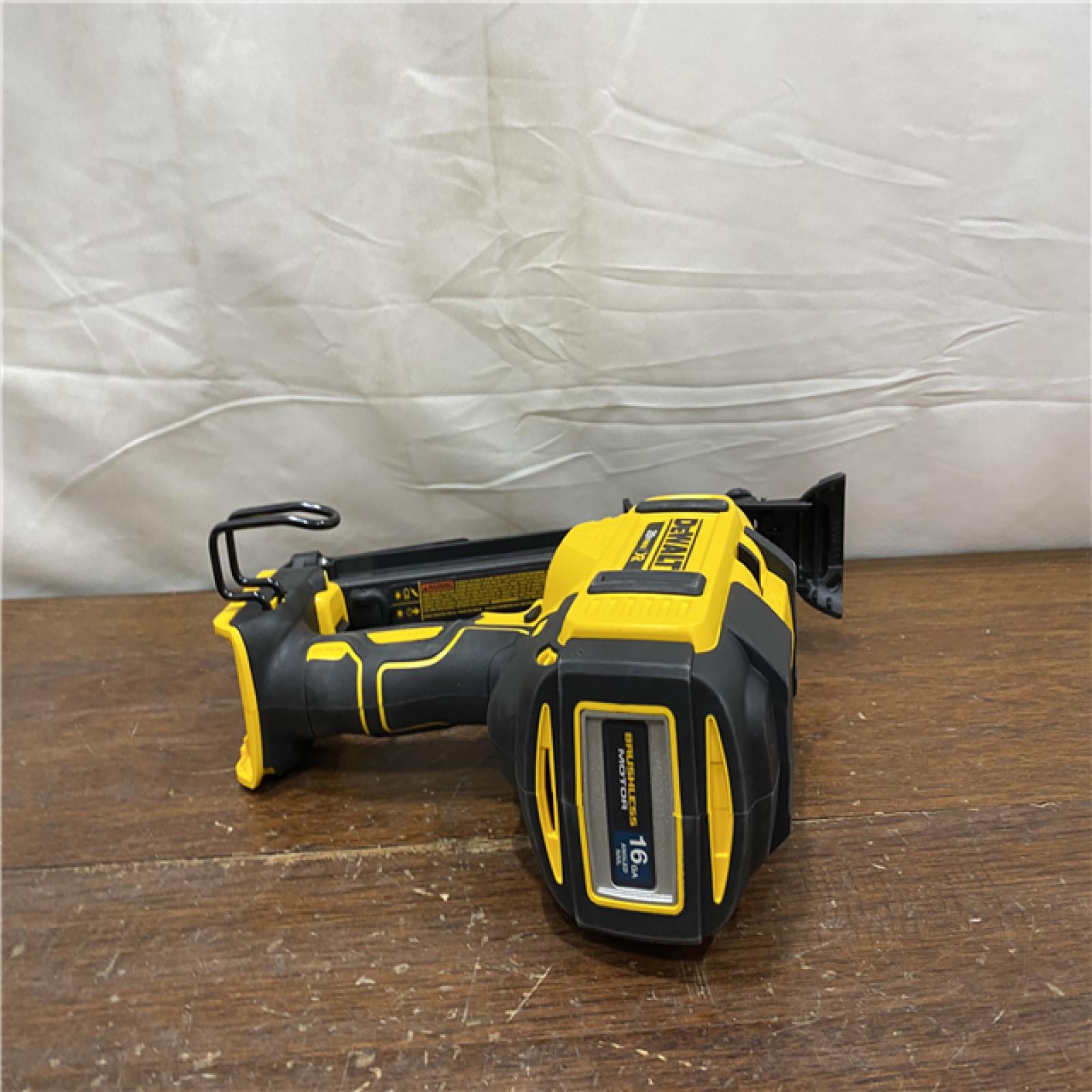 AS-IS DeWalt DCN660D1 20V 16 Gauge Cordless Angled Finish Nailer Kit W/ 2Ah Battery