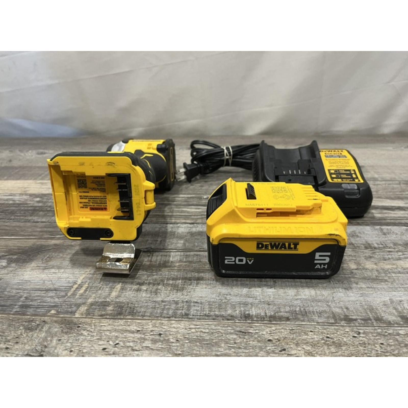 AS-IS DEWALT ATOMIC 20V MAX Lithium-Ion Cordless 1/4 in. Brushless Impact Driver Kit