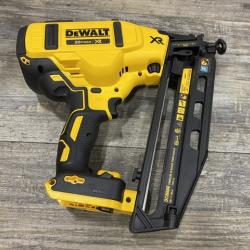AS-IS DEWALT 20V MAX XR 16-Gauge Electric Cordless Angled Finishing Nailer Kit