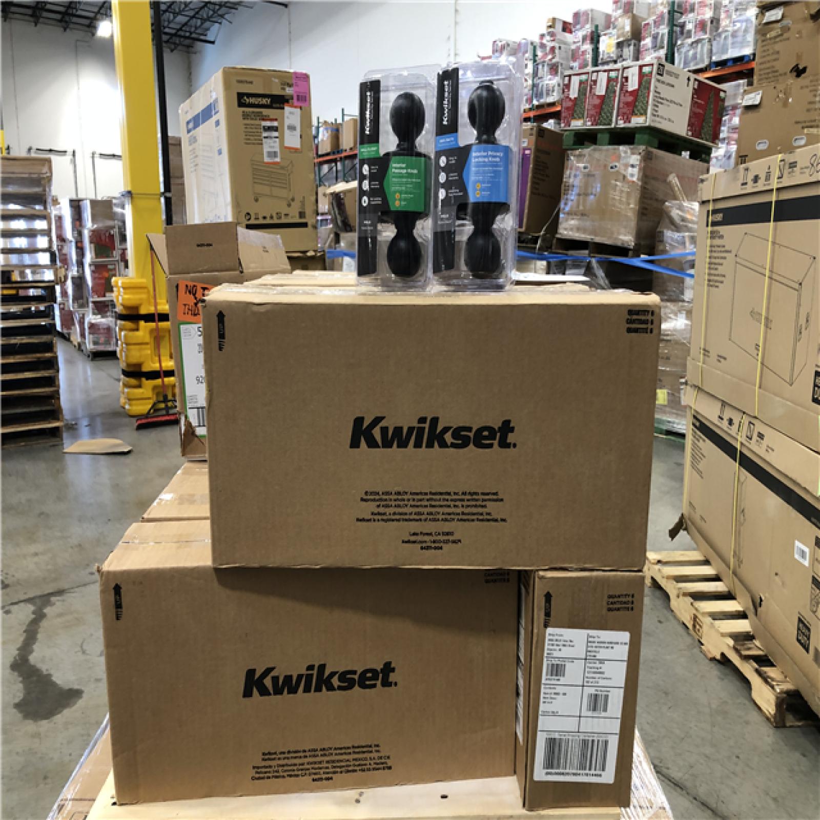 DALLAS LOCATION- NEW!- KWIKSET MIXED PALLET (90 UNITS)