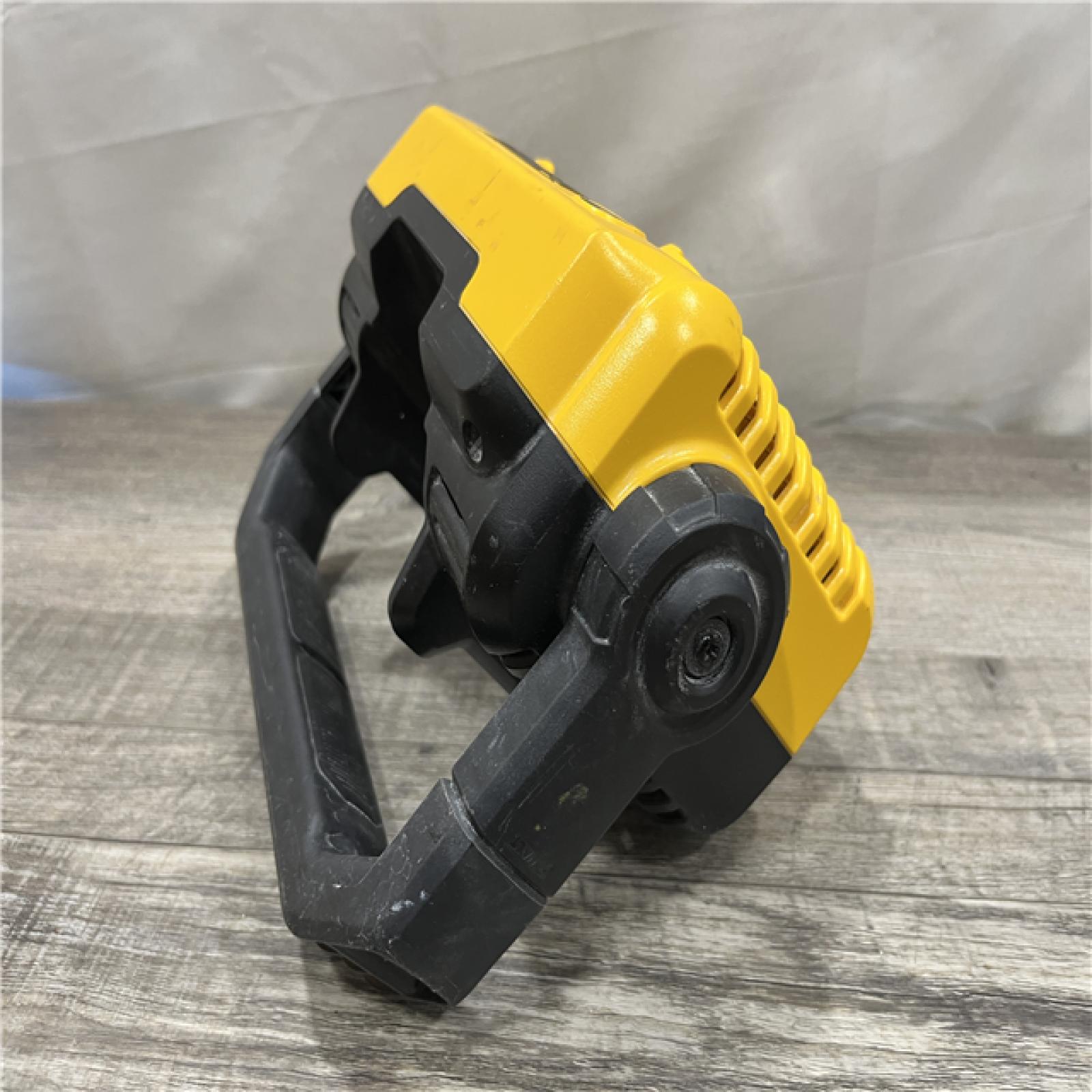 AS-IS DEWALT 20V MAX Compact Cordless Task Lightt (Tool Only)