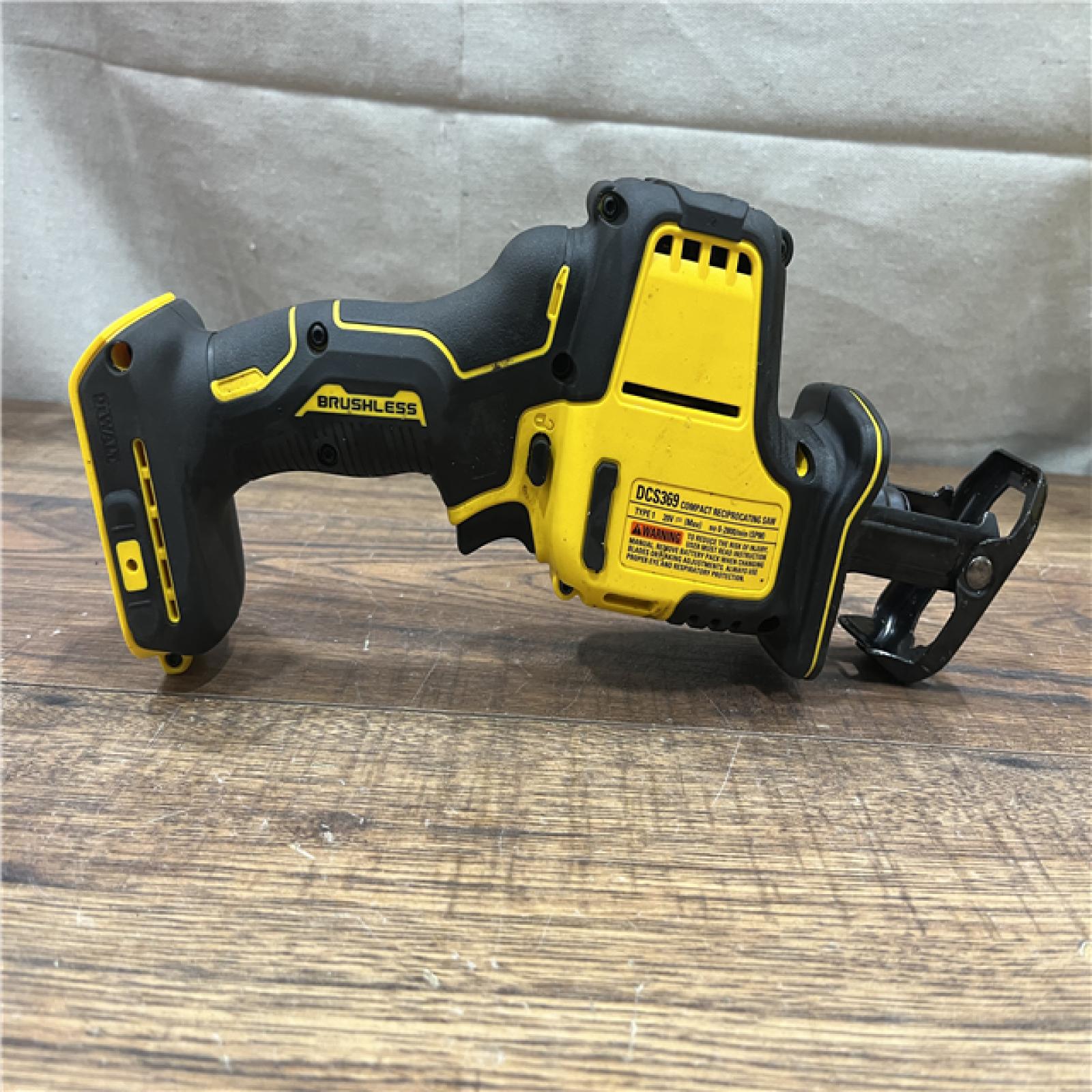 AS-IS Dewalt DCS369B ATOMIC 20V MAX Cordless One-Handed Reciprocating Saw (Tool Only)