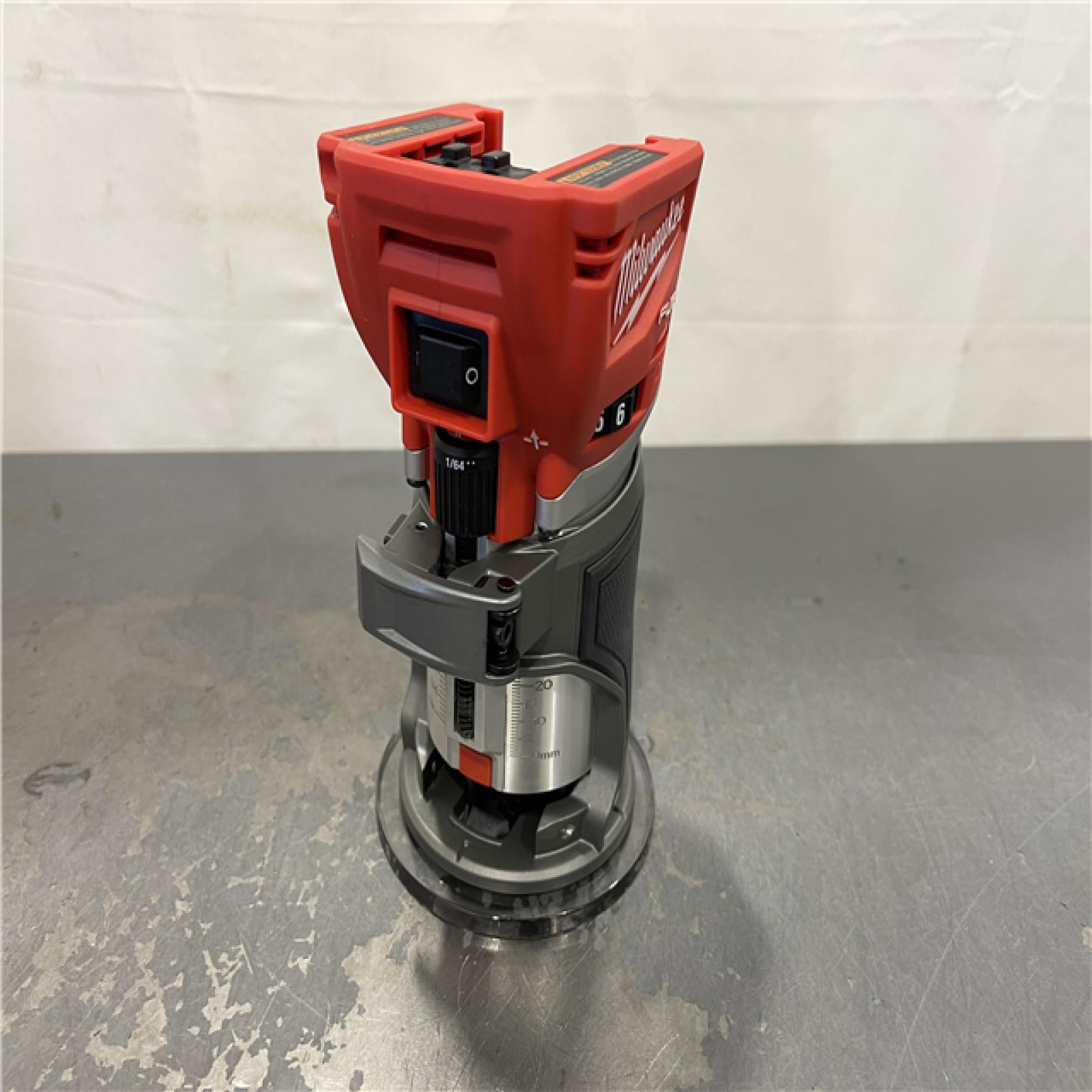 AS-IS - Milwaukee M18 FUEL 18V Lithium-Ion Brushless Cordless Compact Router